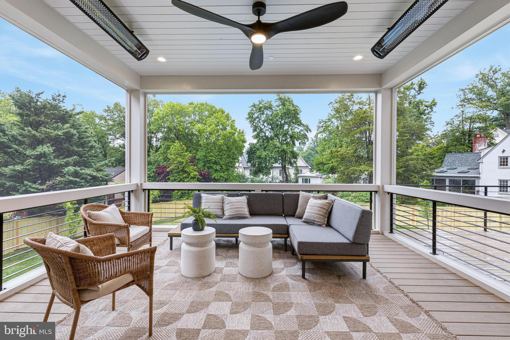 COUNTRY CLUB HILLS - Residential