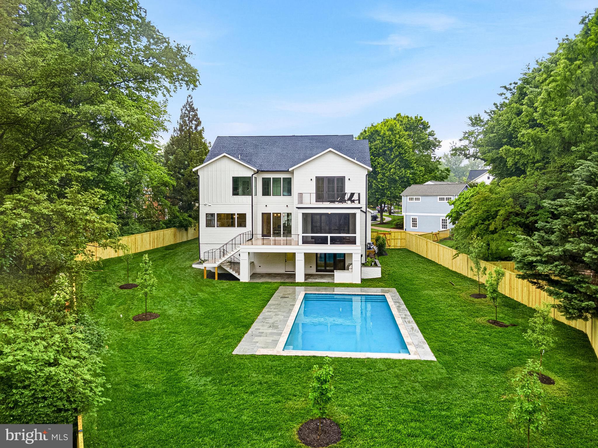 COUNTRY CLUB HILLS - Residential