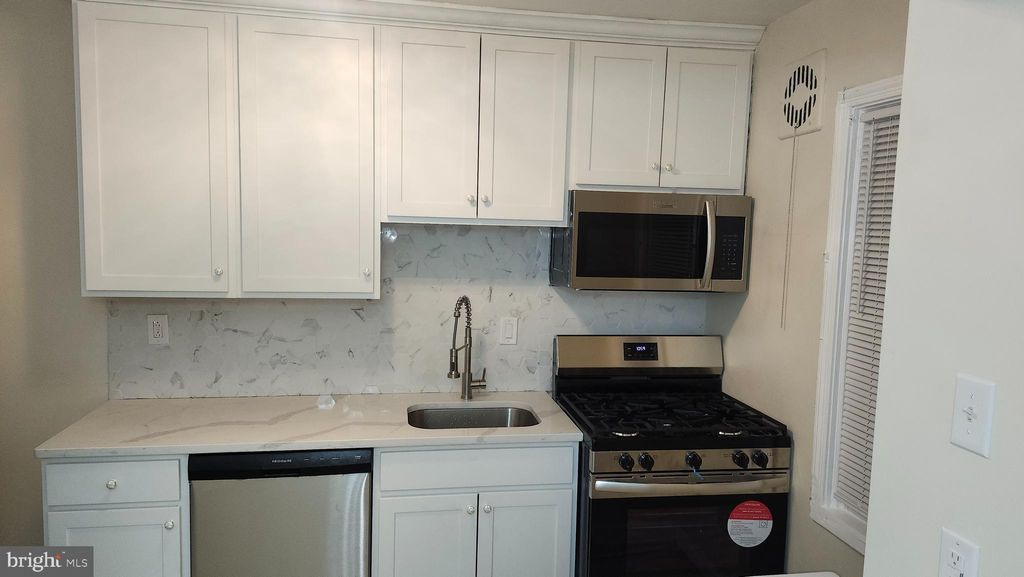 Photo of 1001 Cameron Road, BALTIMORE, MD 21212 (MLS # MDBA2189036)