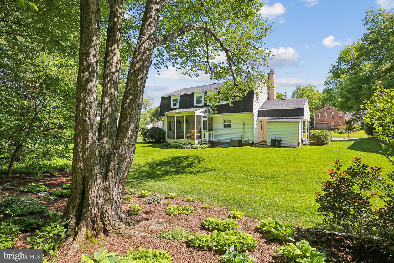 GLENFIELD MANOR - Residential