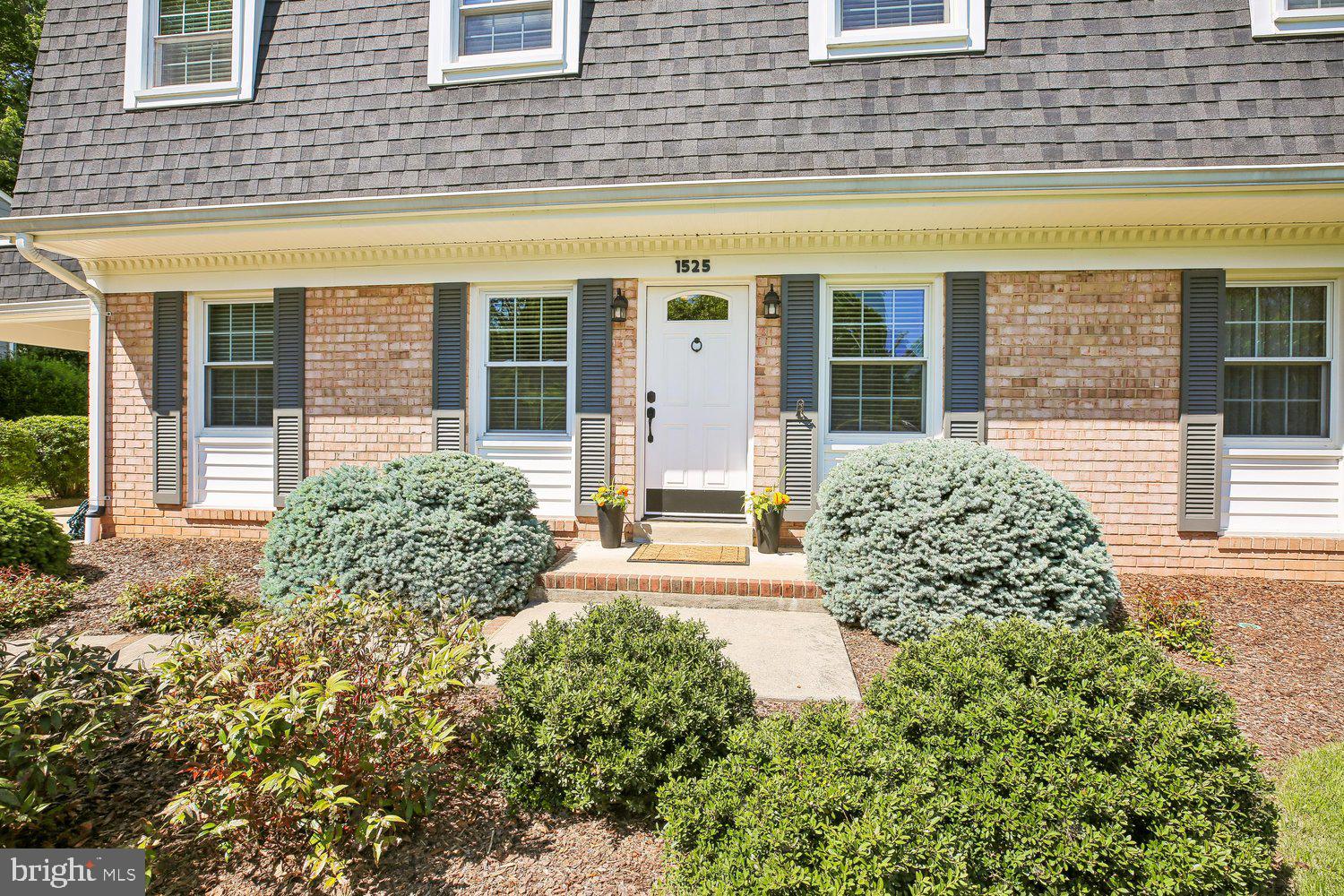 GLENFIELD MANOR - Residential