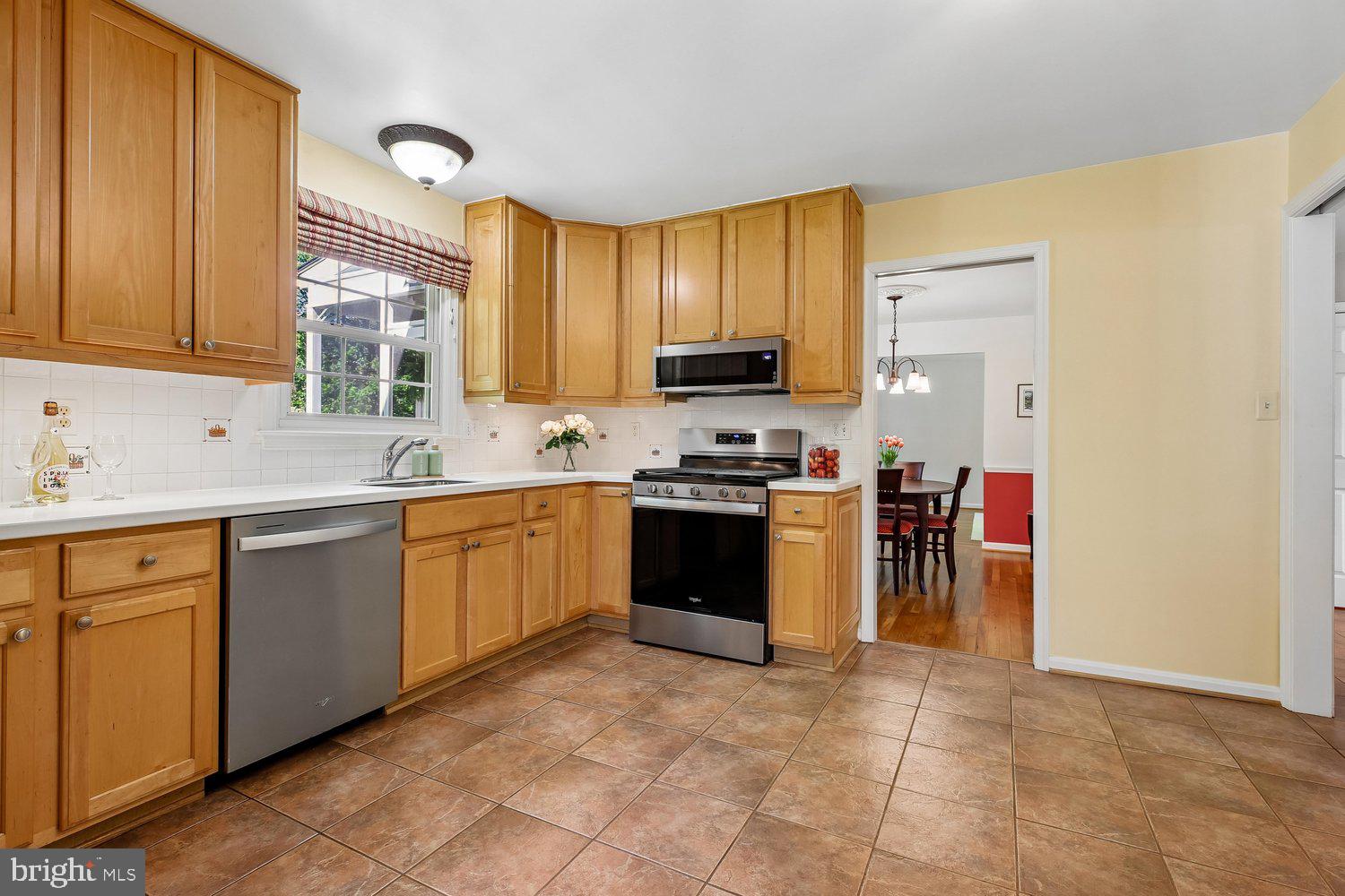 GLENFIELD MANOR - Residential