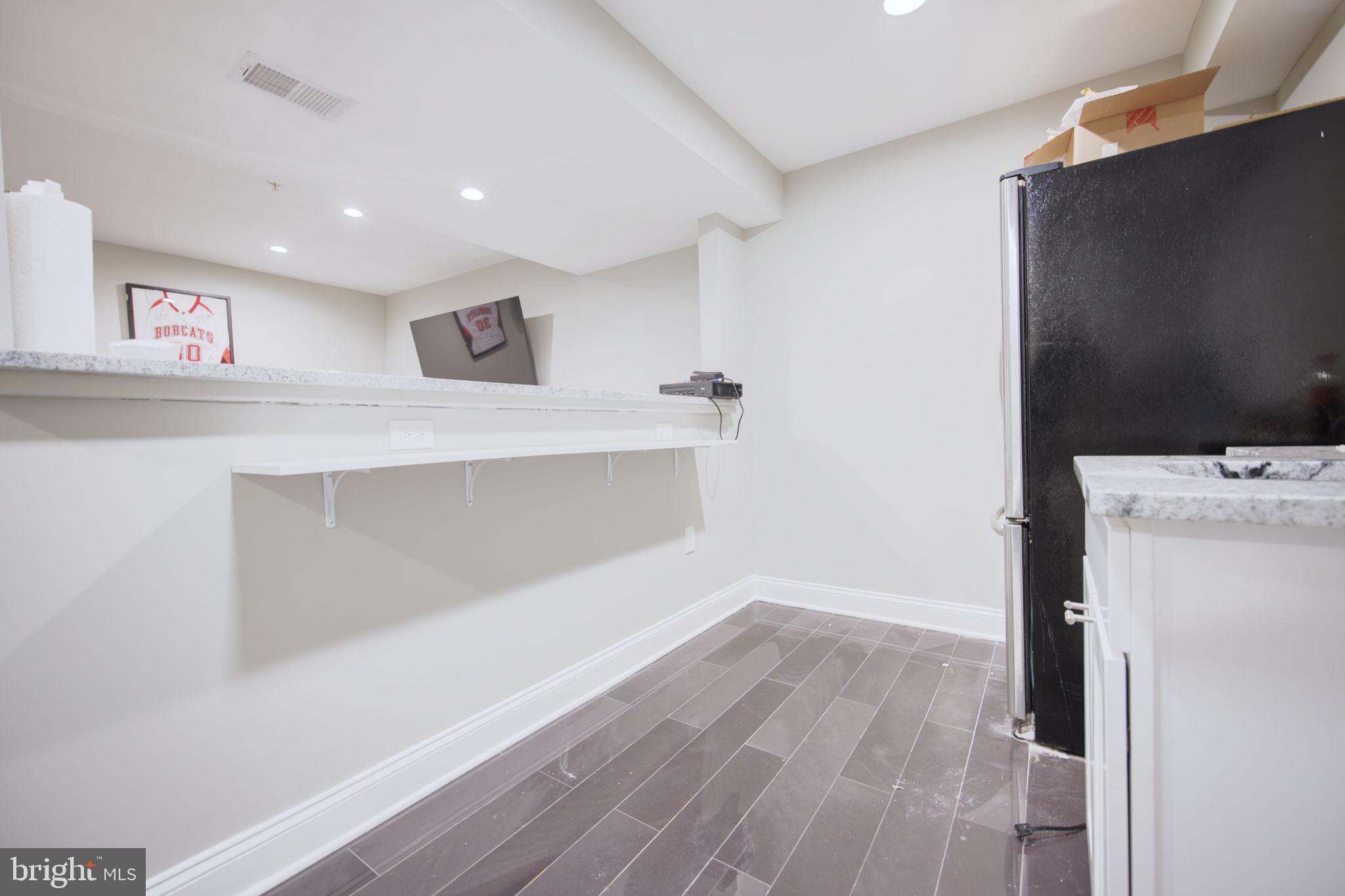 ADNELL - Residential