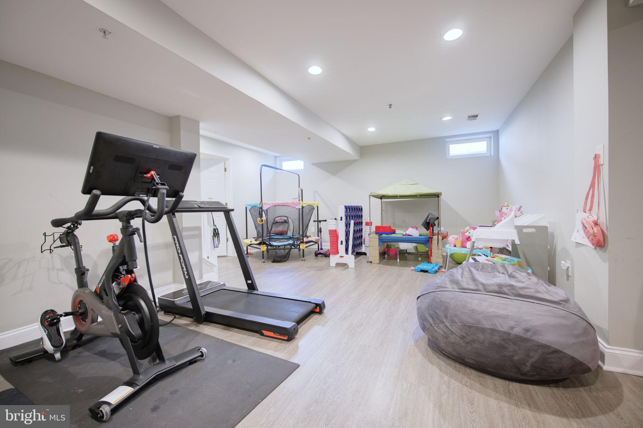 ADNELL - Residential