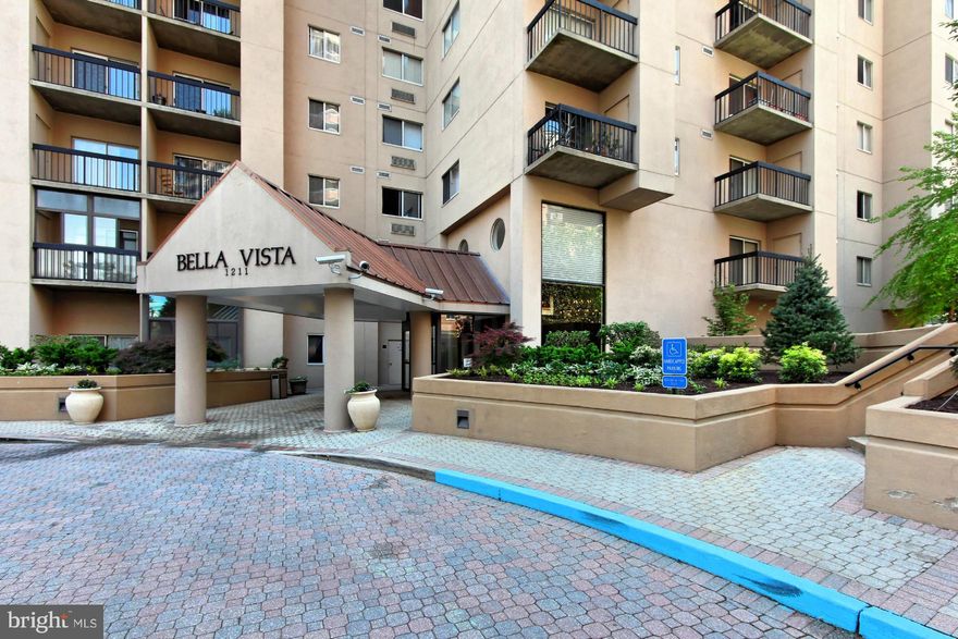 This Unit is right by the Pentagon, Pentagon City Metro and DC. Perfect for a commuter. Large marble bathroom and washer + dryer in unit. Unit comes with a balcony and the garage spot is included in rent price! The building features and outdoor swimming pool. All utilities are included.