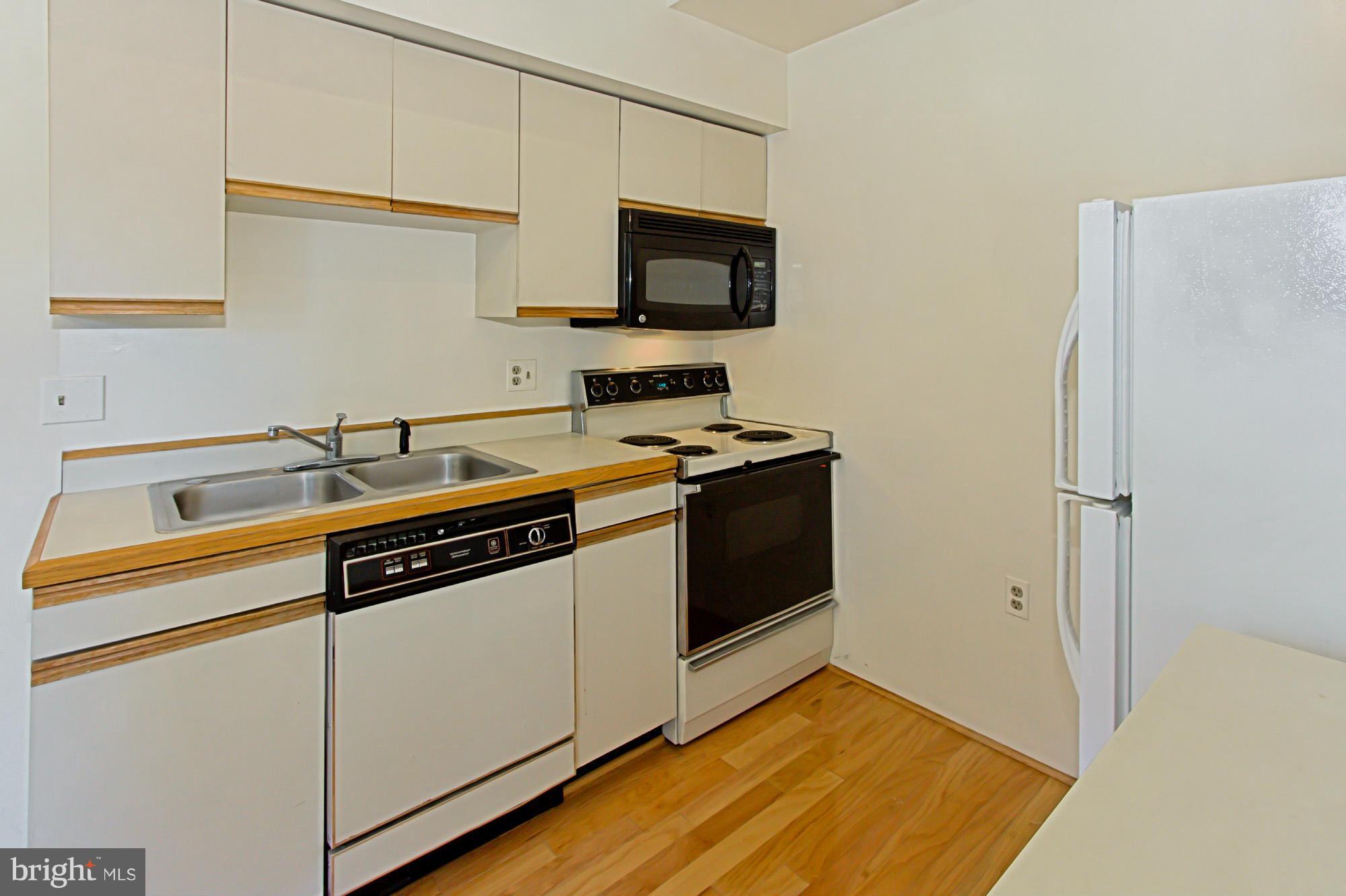 BELLA VISTA - Residential Lease