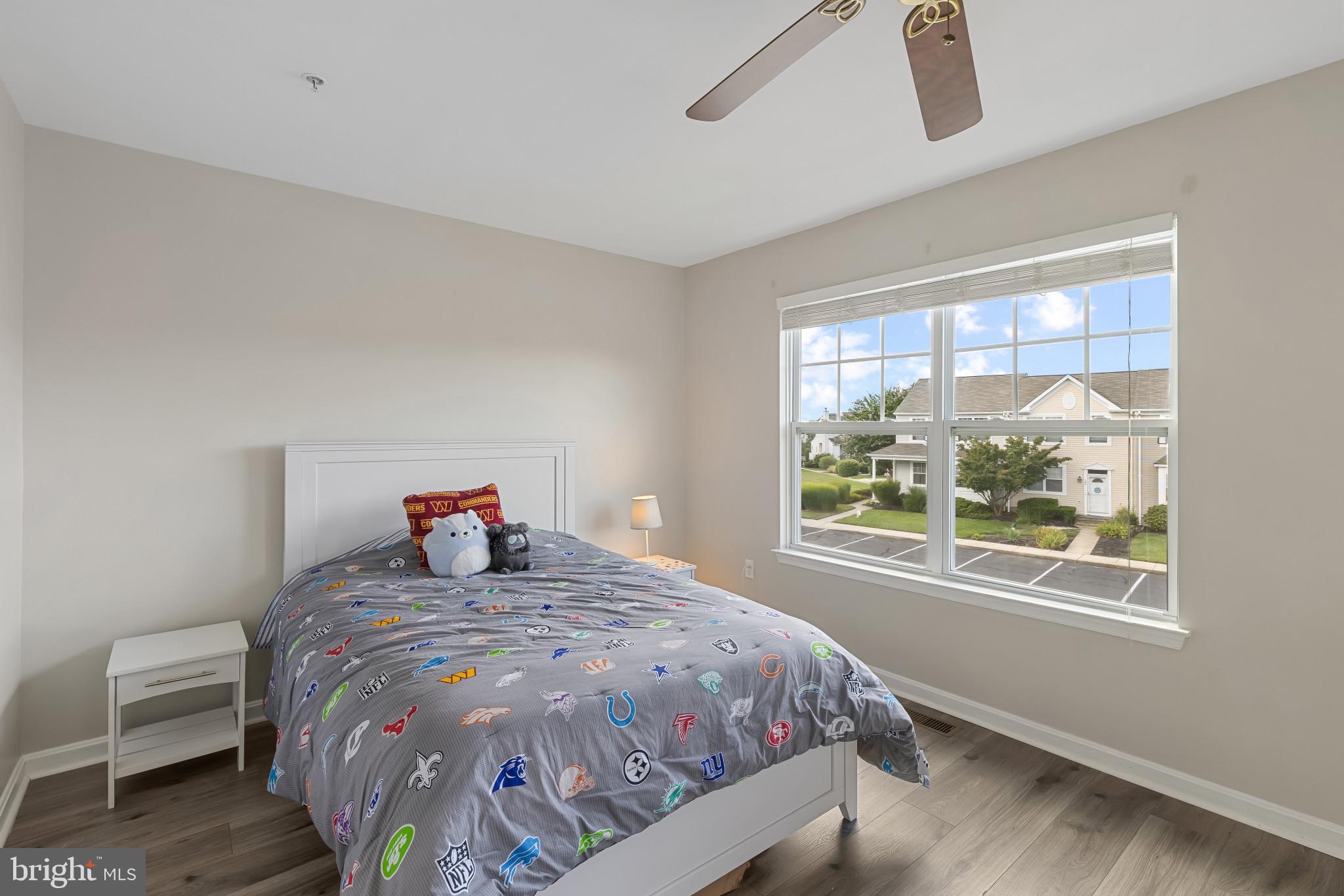 THOMPSON CREEK CONDOS - Residential