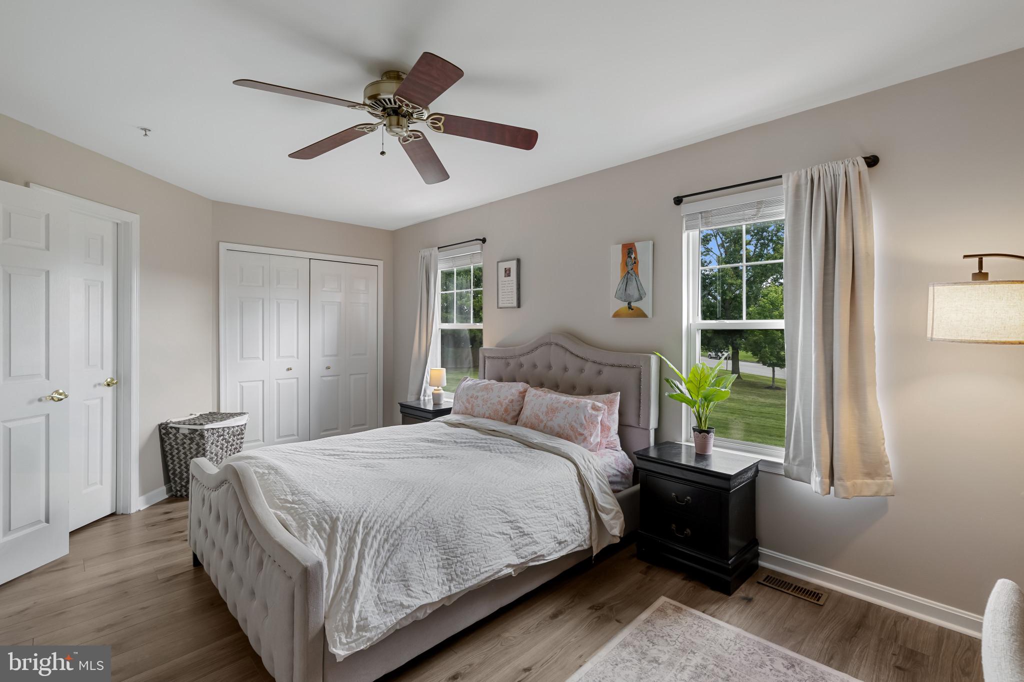 THOMPSON CREEK CONDOS - Residential