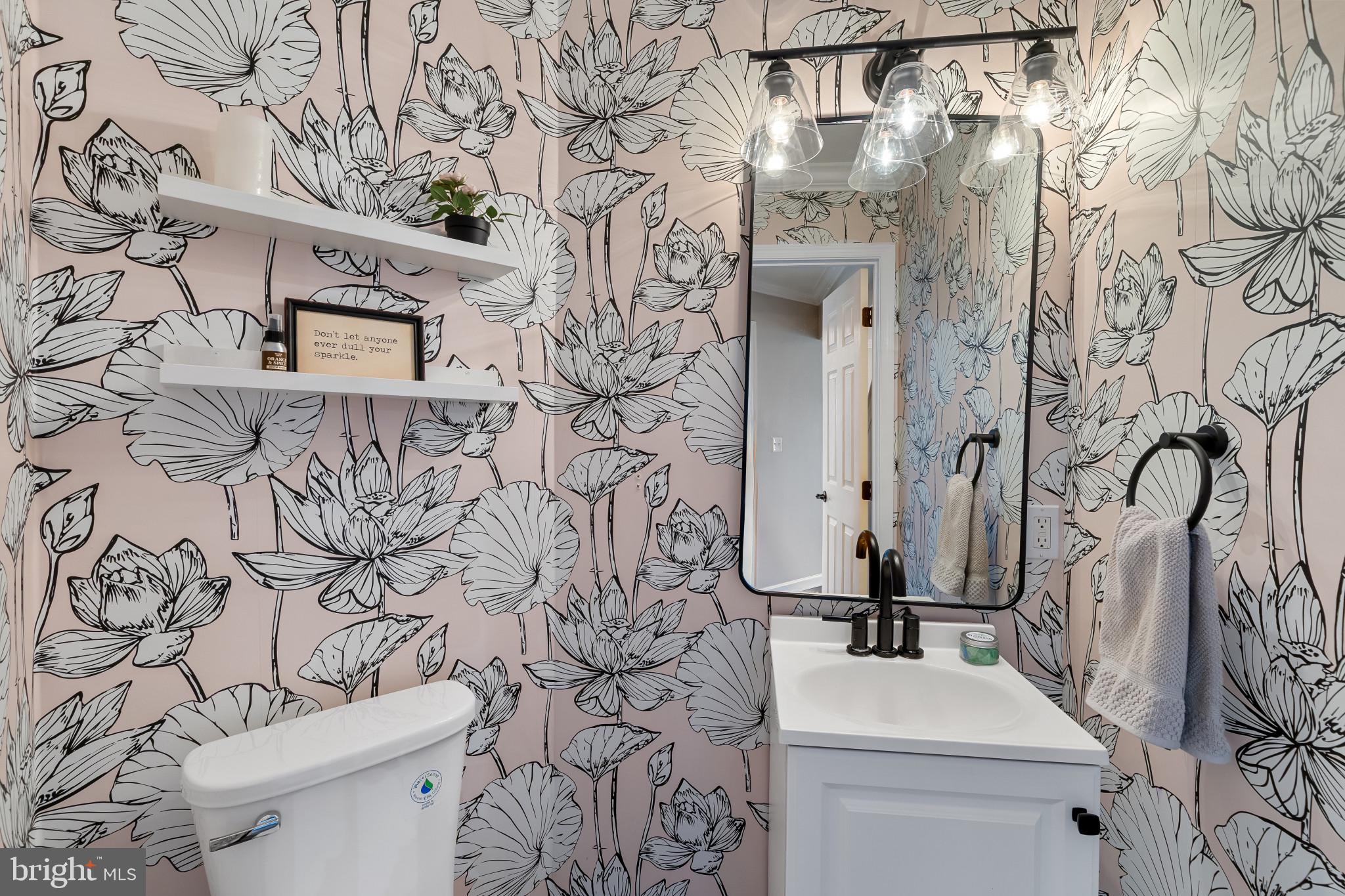 THOMPSON CREEK CONDOS - Residential