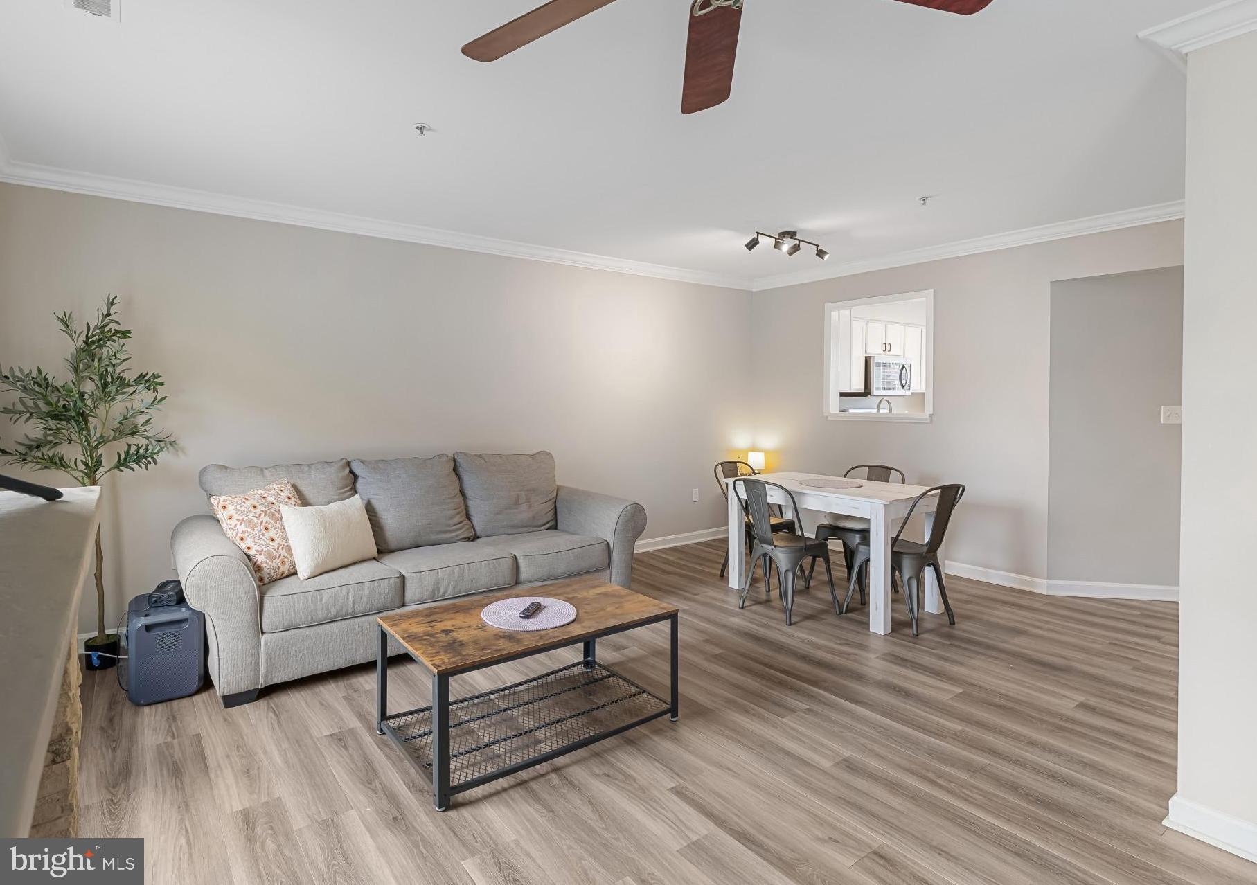 THOMPSON CREEK CONDOS - Residential