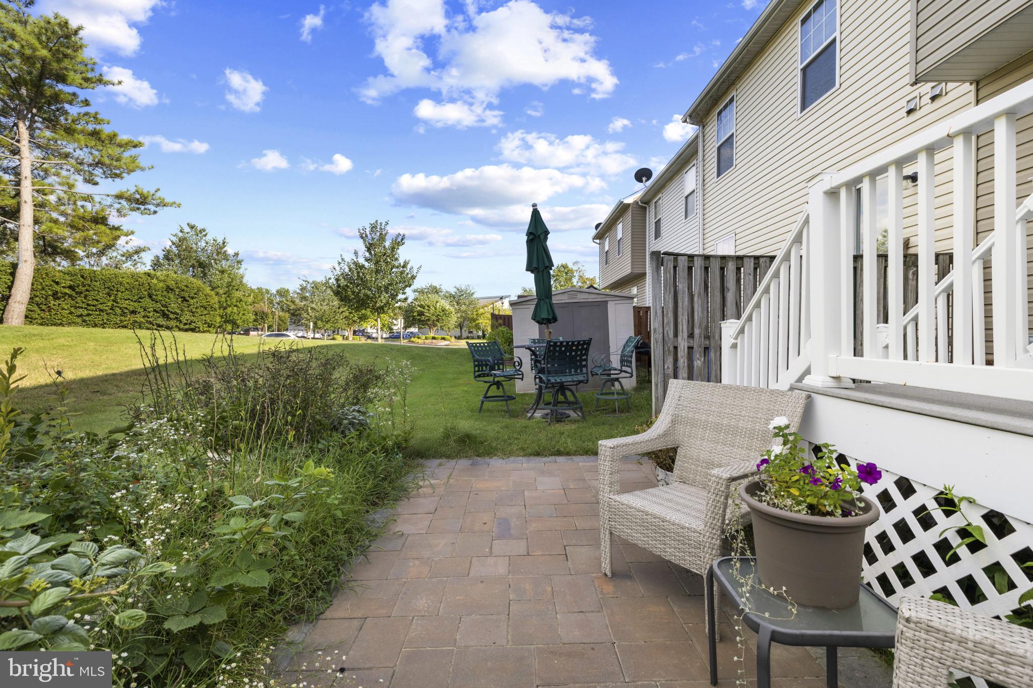 THOMPSON CREEK CONDOS - Residential