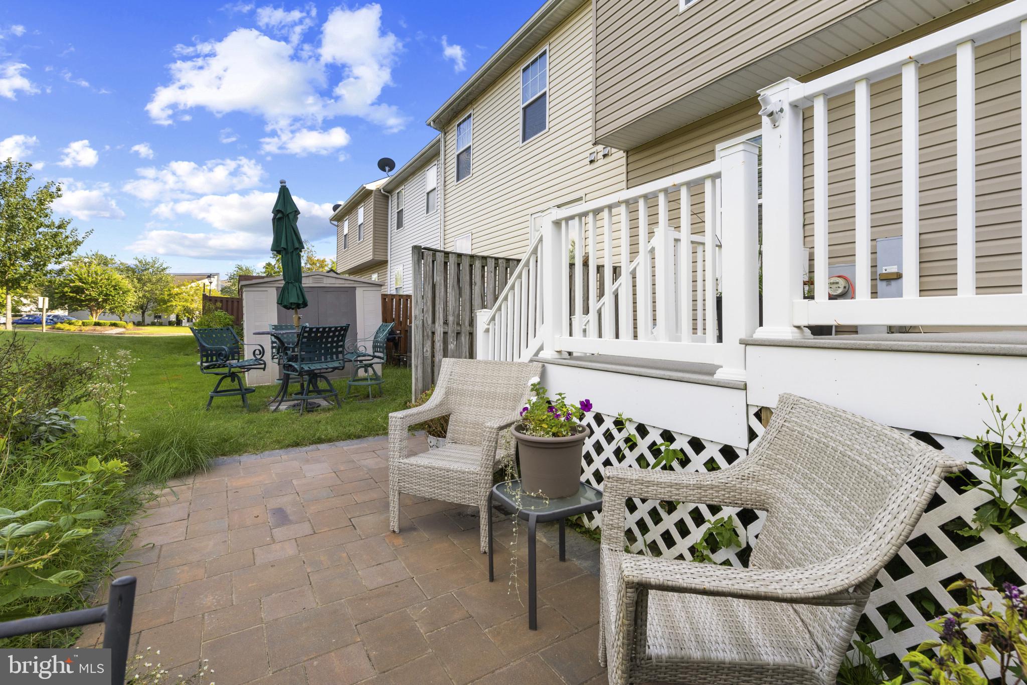 THOMPSON CREEK CONDOS - Residential