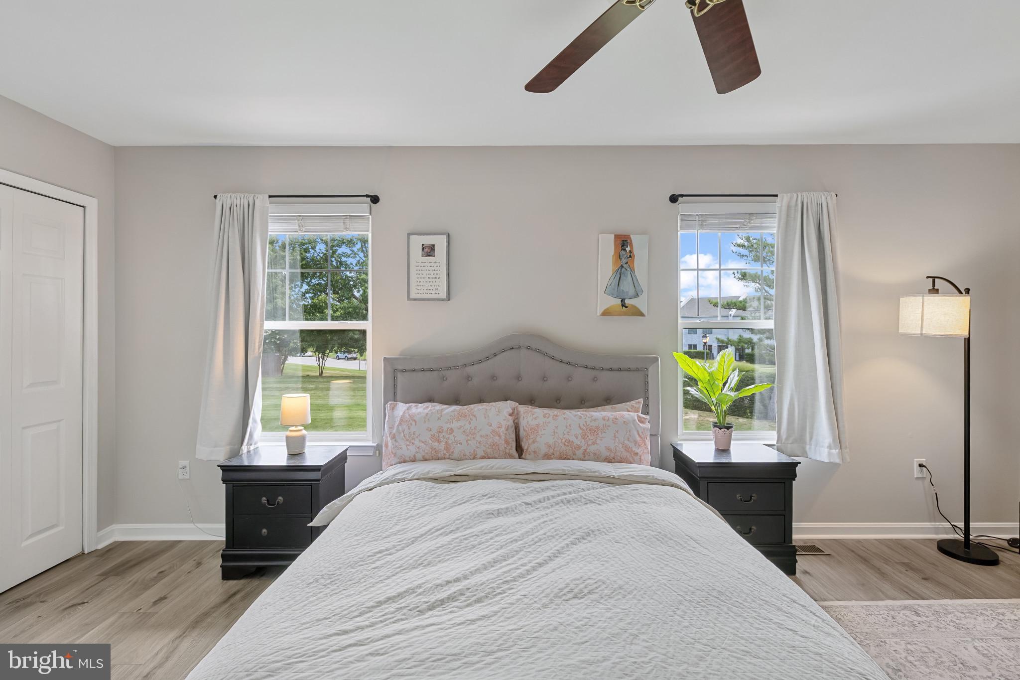 THOMPSON CREEK CONDOS - Residential