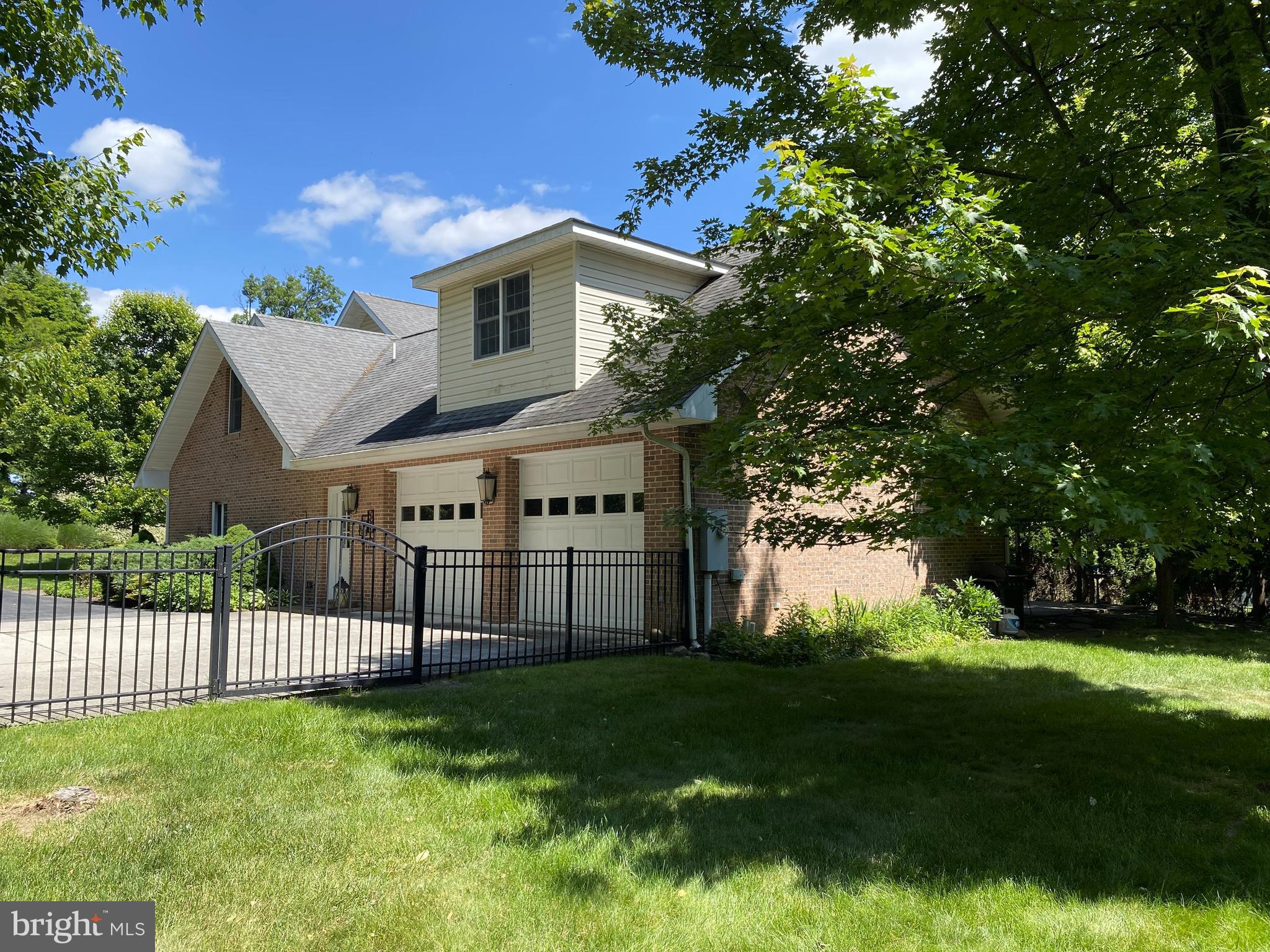 SAND SPRING RUN - Residential