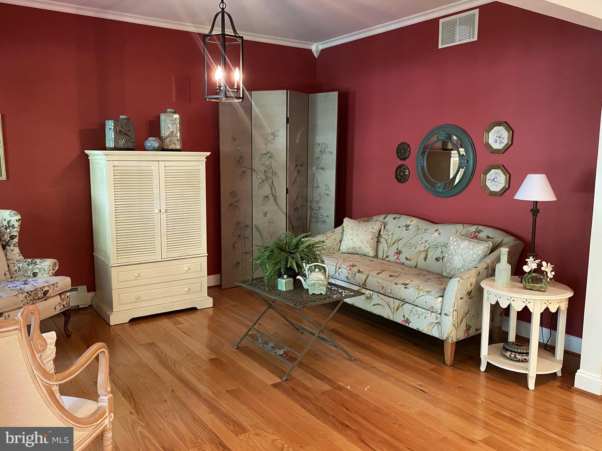 SAND SPRING RUN - Residential