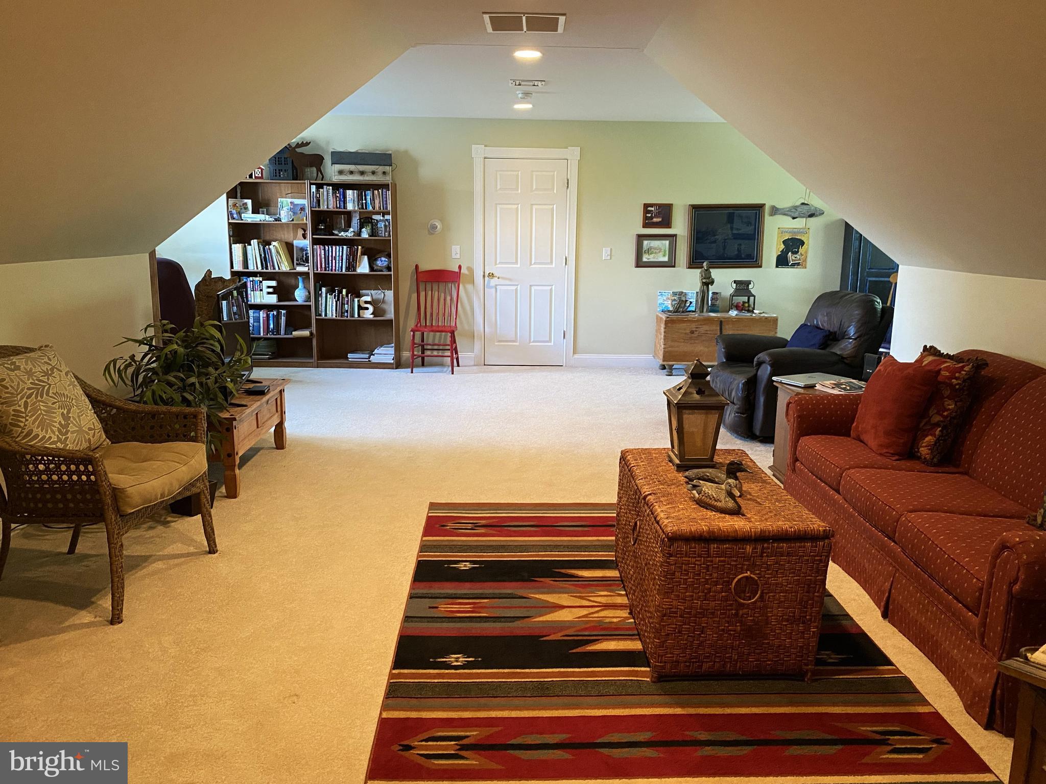 SAND SPRING RUN - Residential