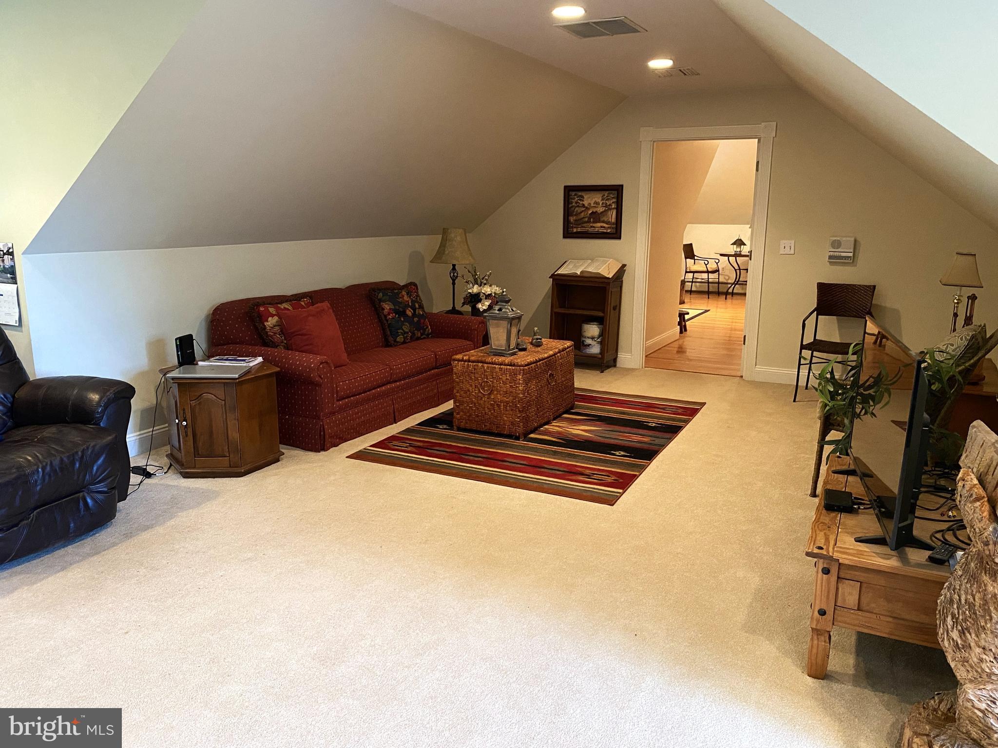 SAND SPRING RUN - Residential