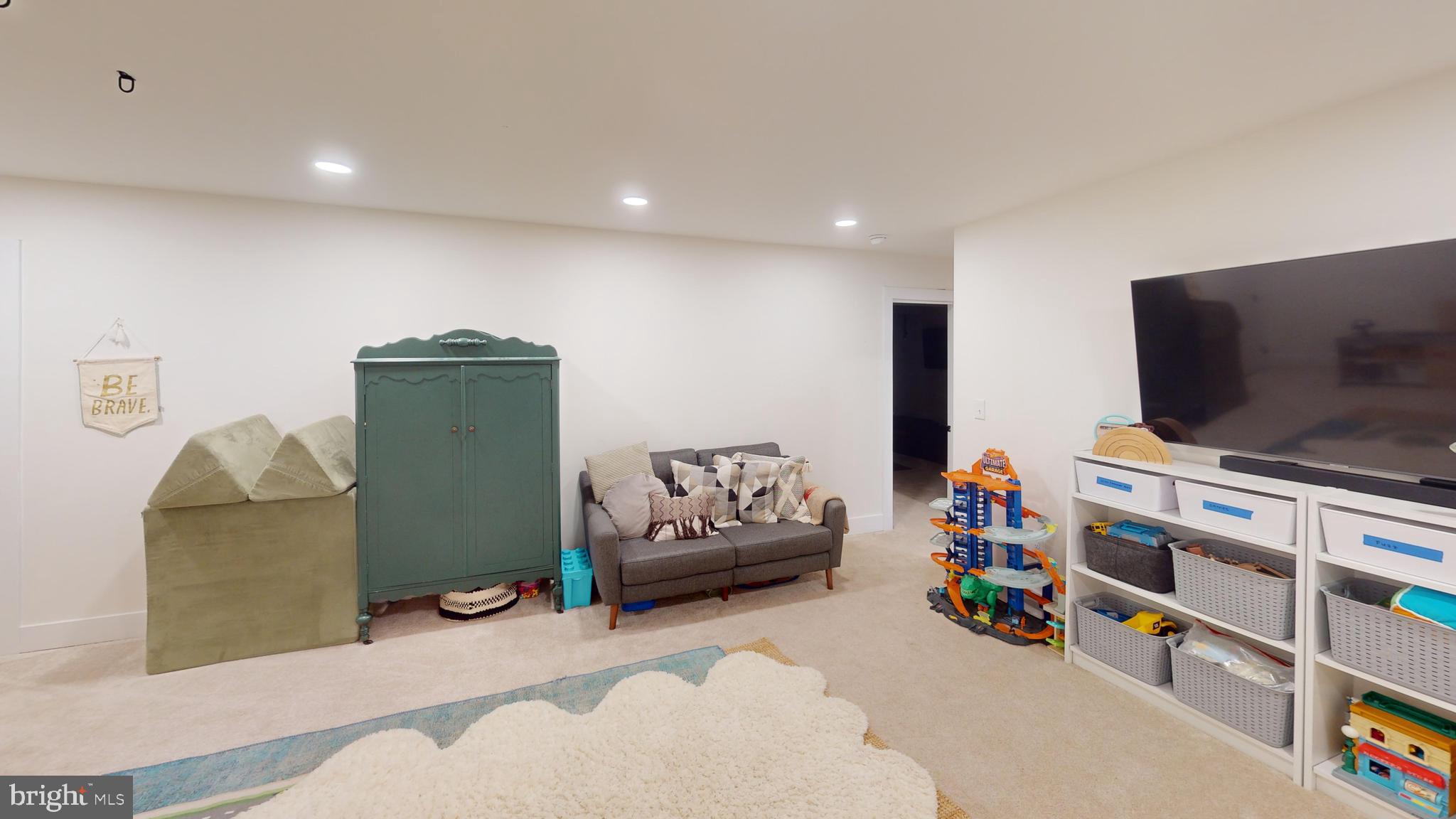 BLUEBERRY HILL - Residential