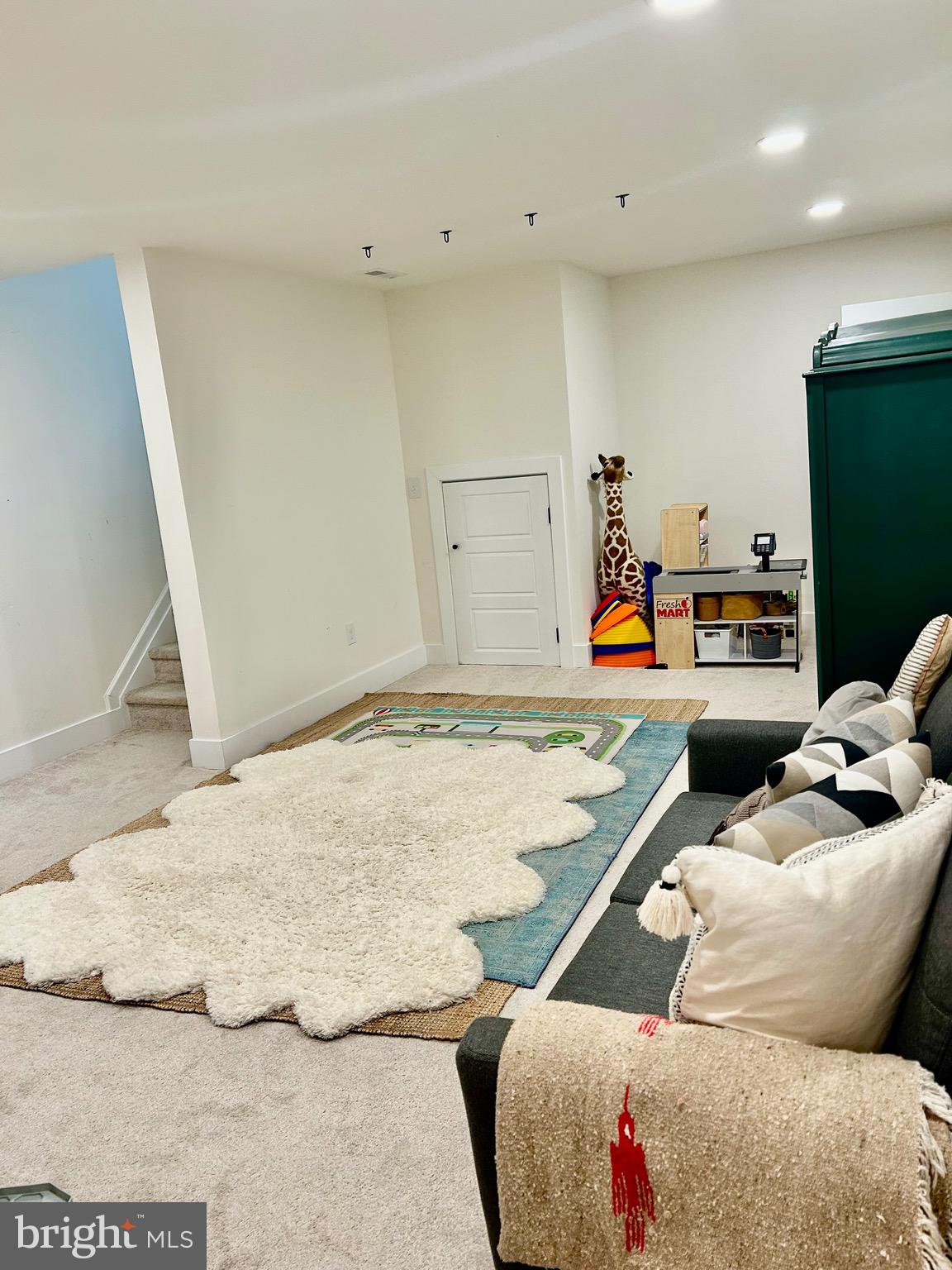 BLUEBERRY HILL - Residential