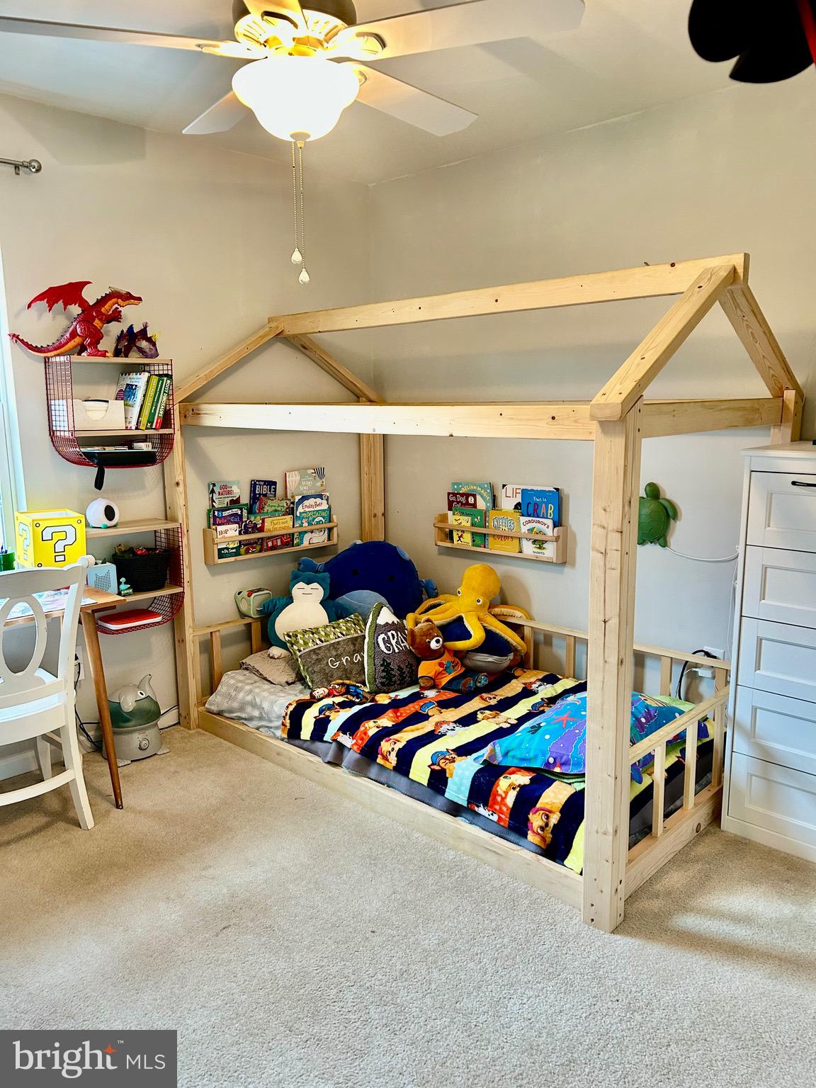 BLUEBERRY HILL - Residential