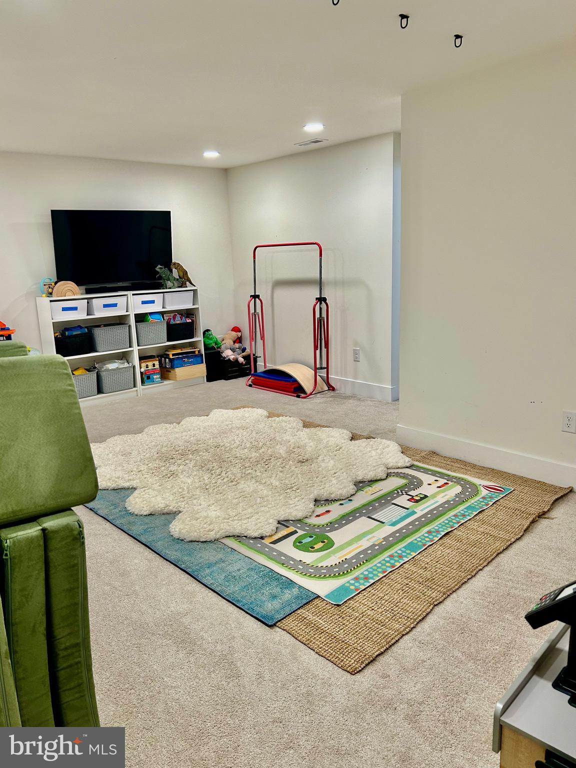 BLUEBERRY HILL - Residential