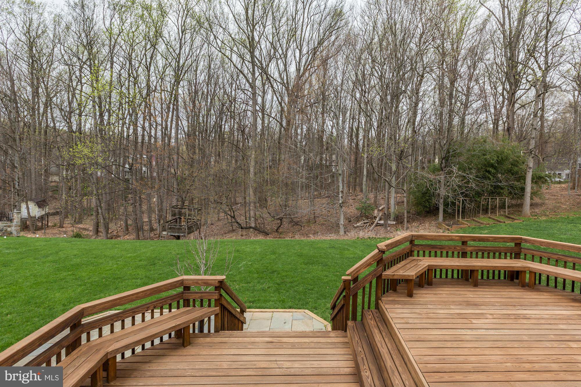 RIVER FALLS - Residential