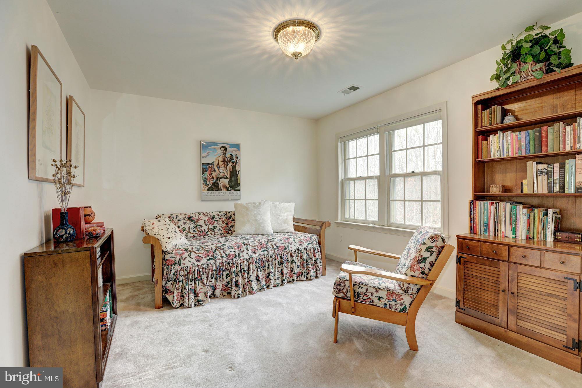 RIVER FALLS - Residential