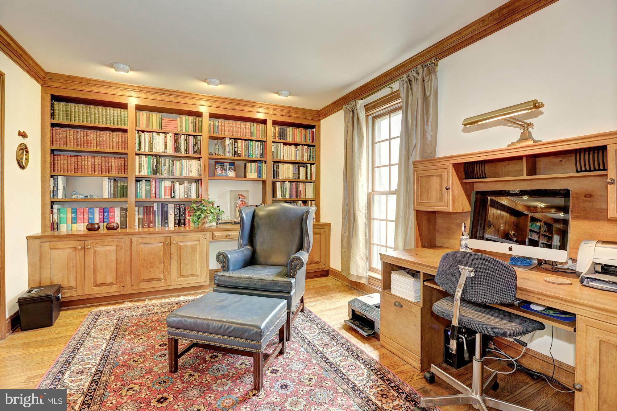 RIVER FALLS - Residential