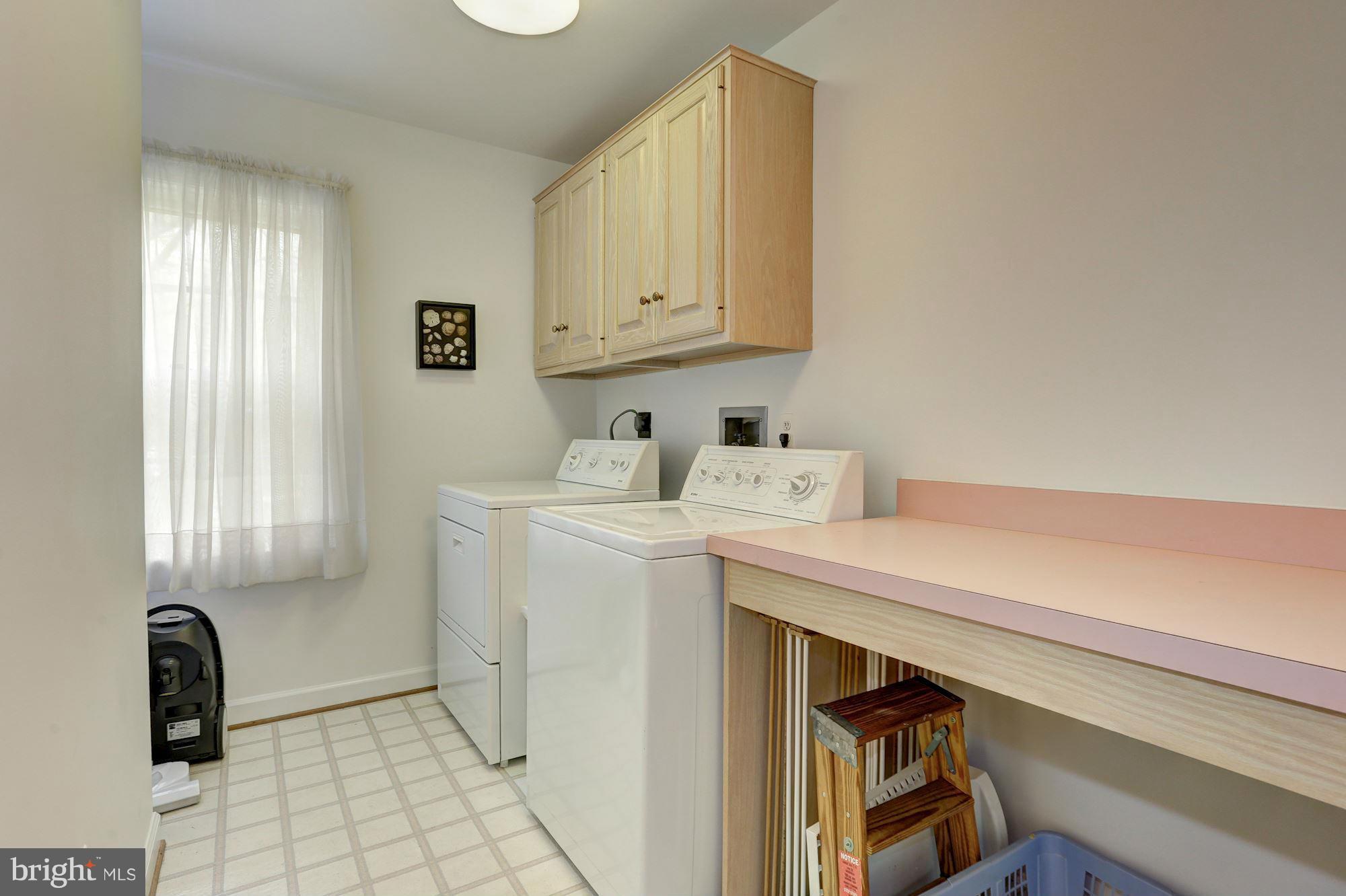 RIVER FALLS - Residential