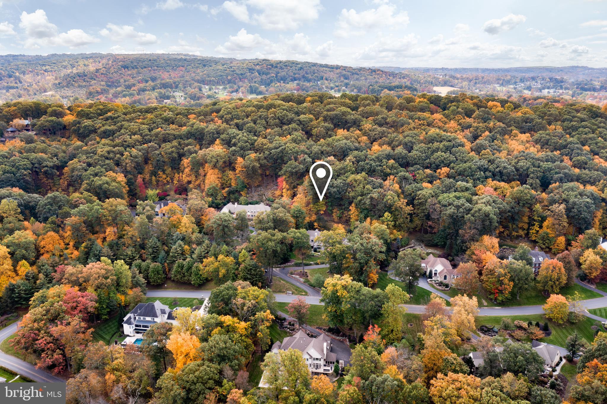 WAYHILL WOODS - Residential