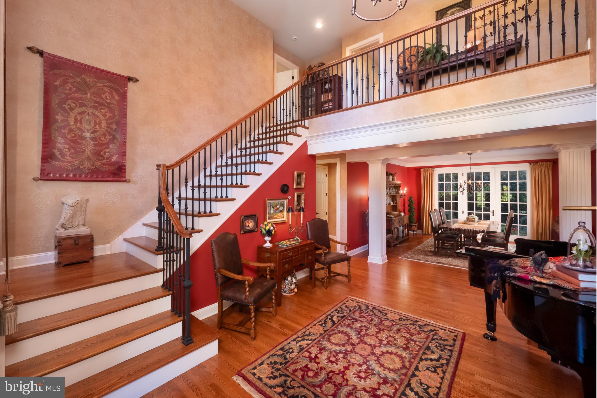 WAYHILL WOODS - Residential