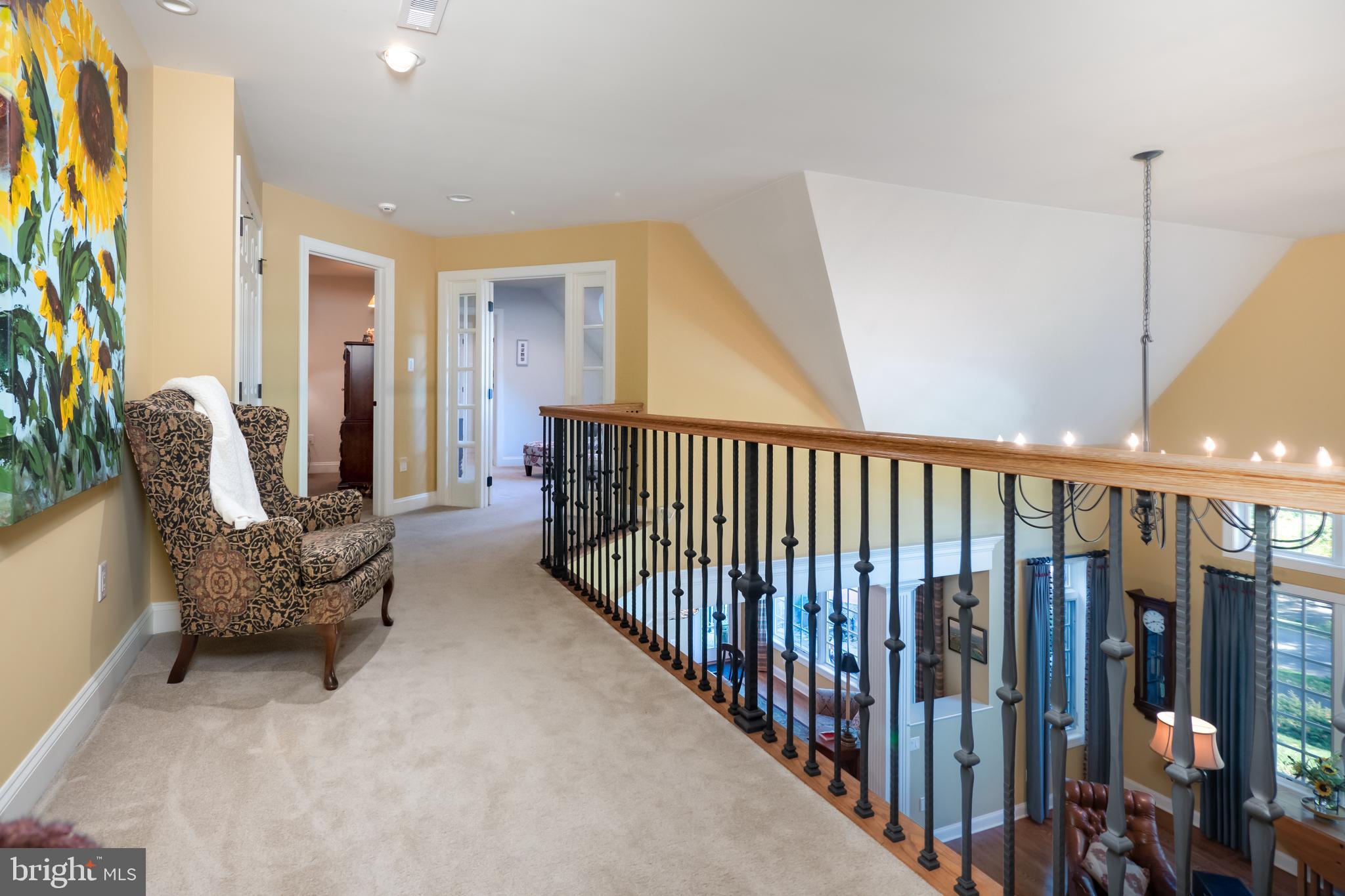 WAYHILL WOODS - Residential