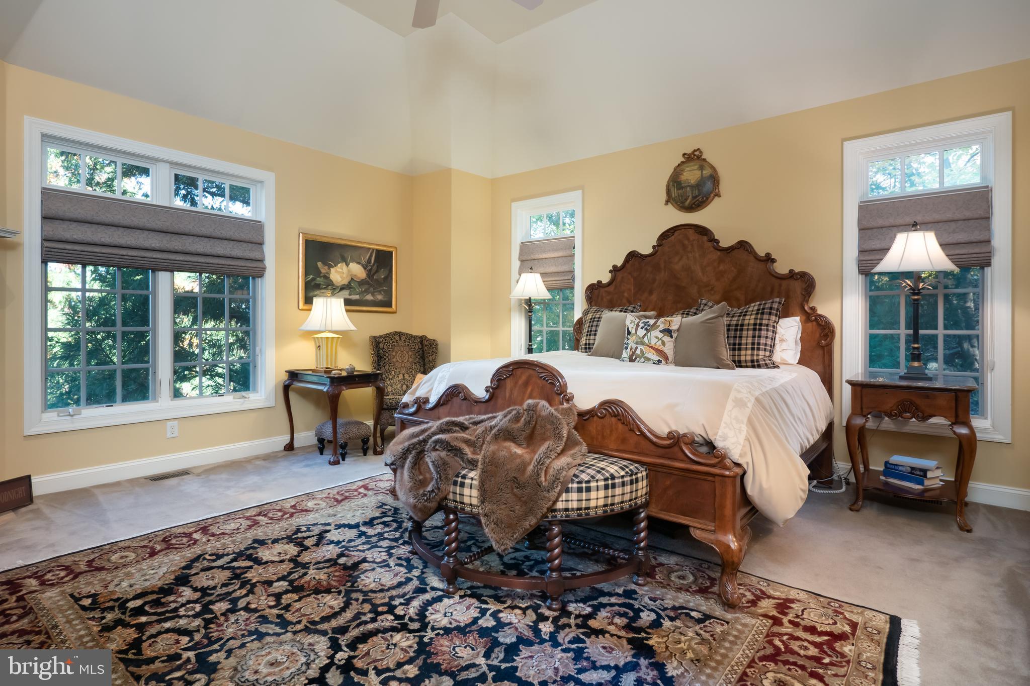 WAYHILL WOODS - Residential