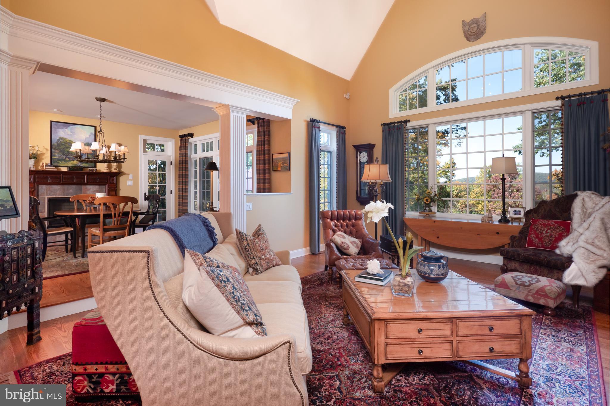 WAYHILL WOODS - Residential