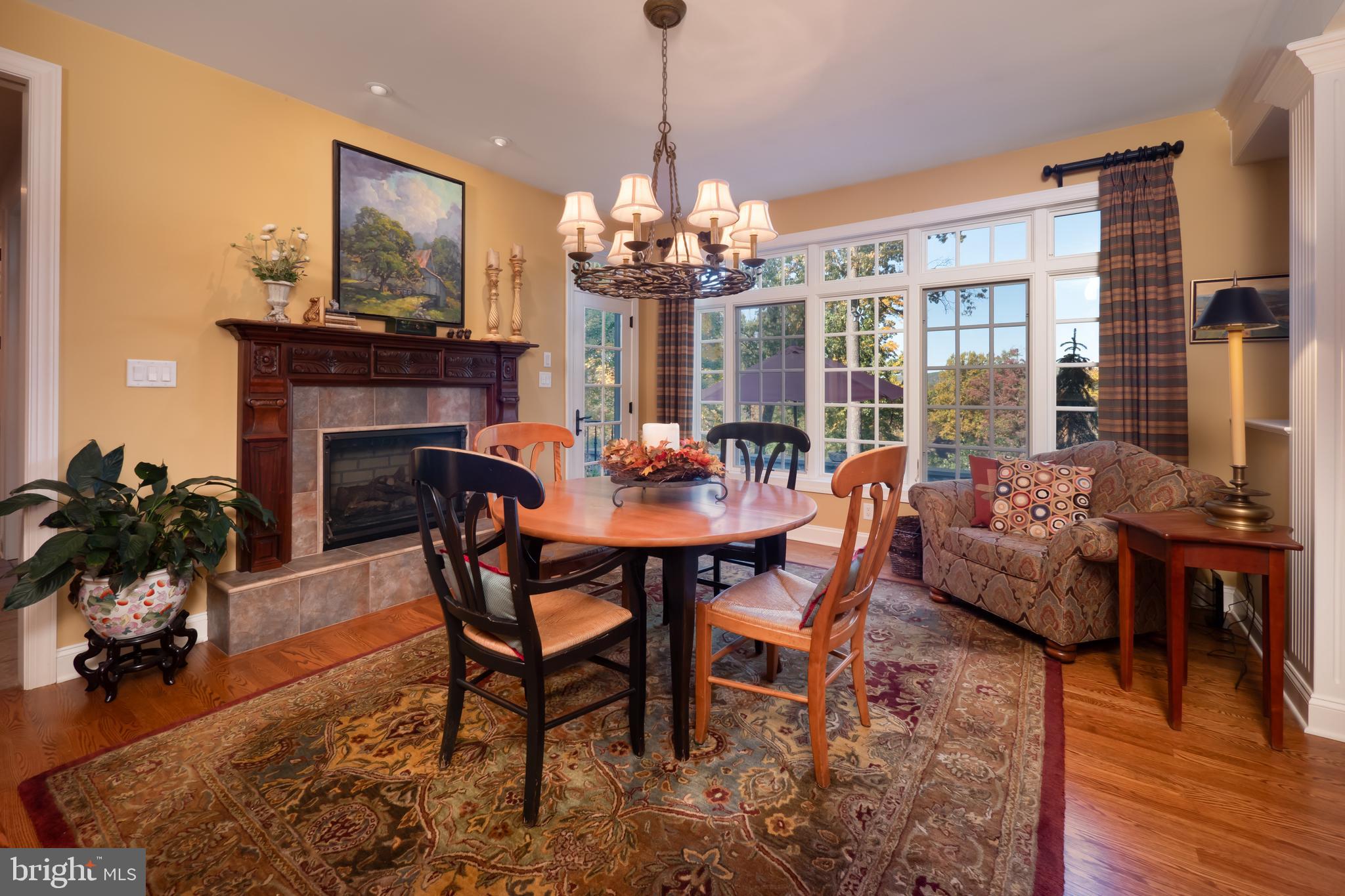 WAYHILL WOODS - Residential