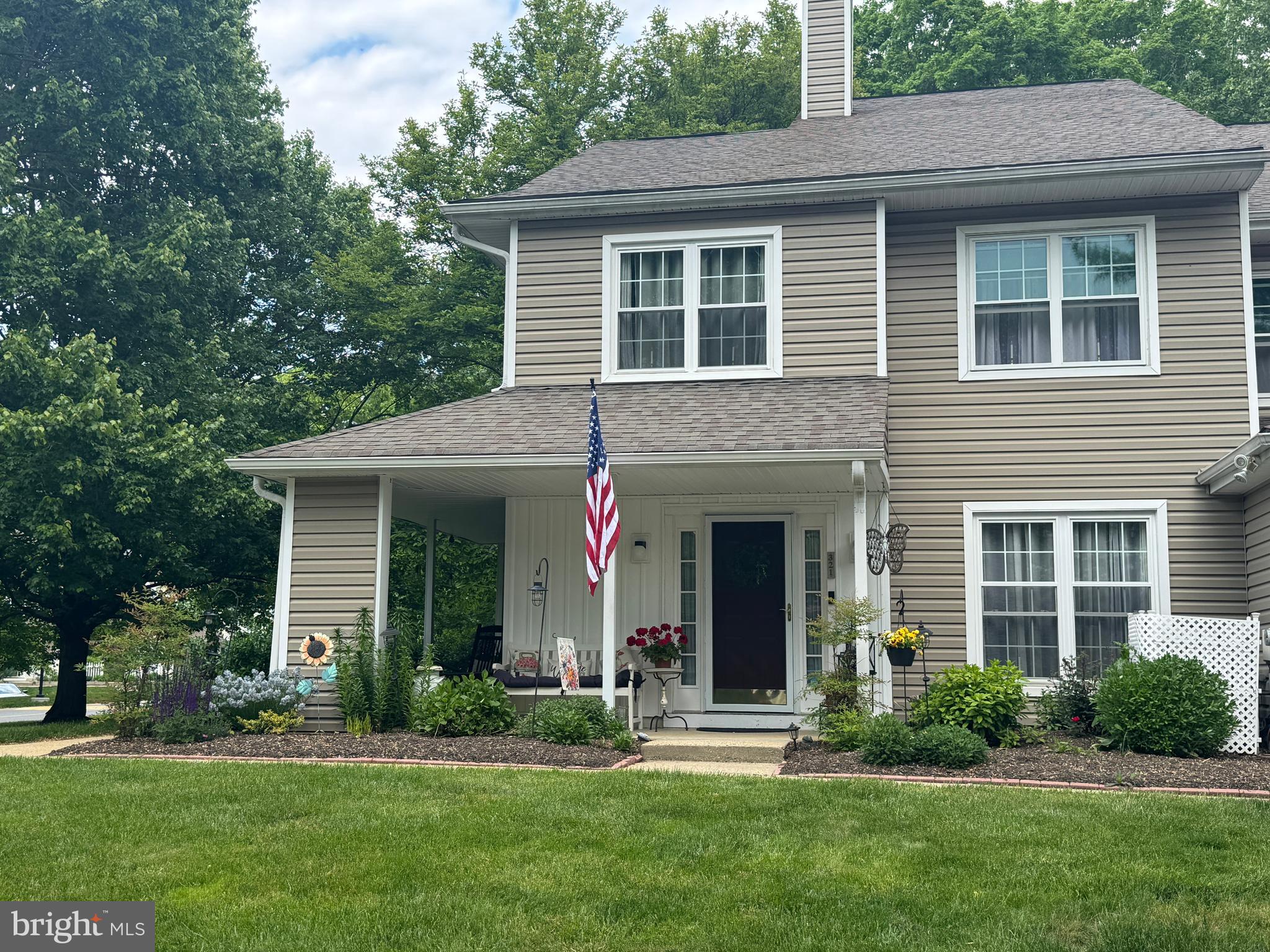 321 DANBURY COURT 321