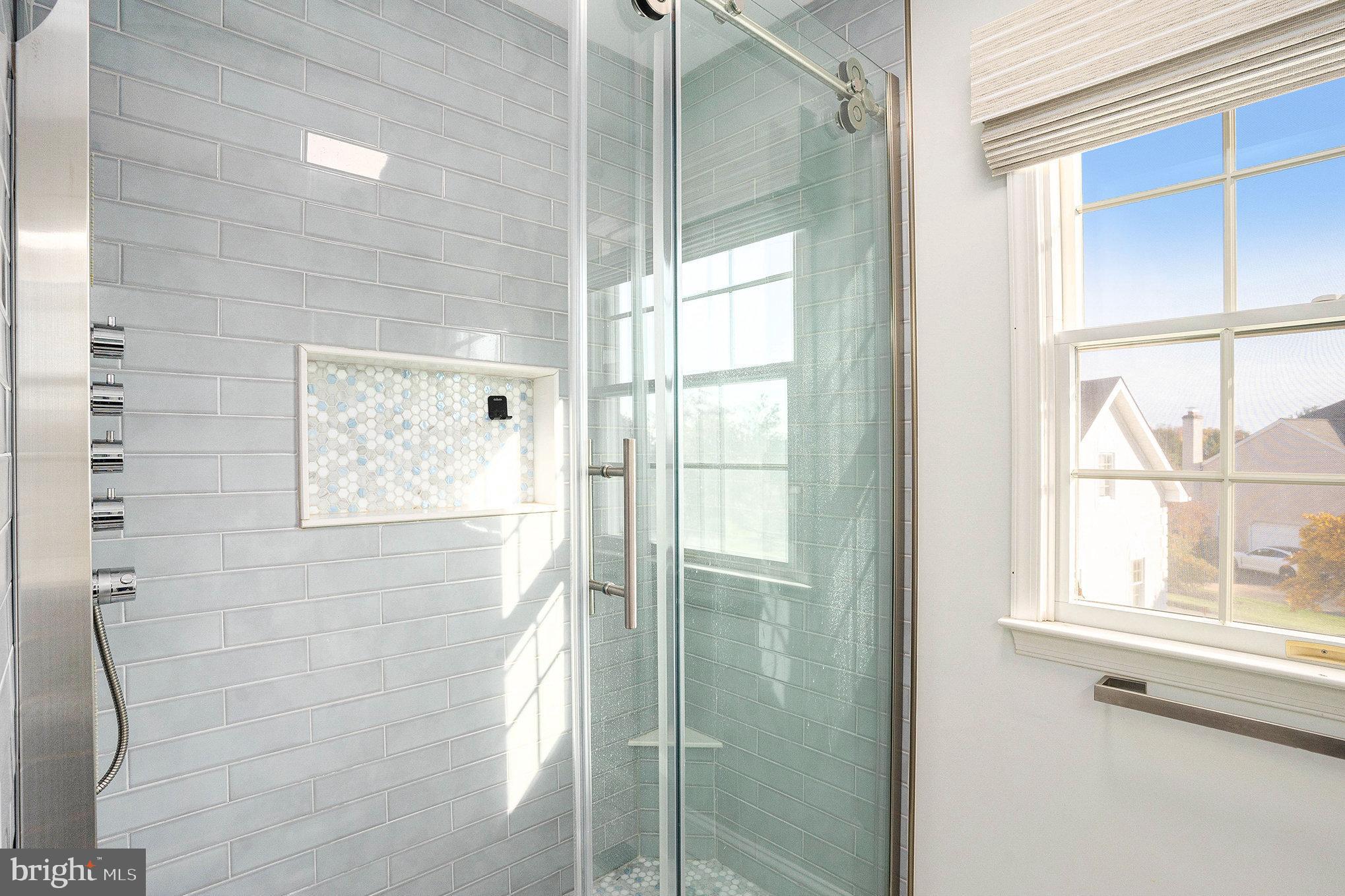 BLUE BELL CC - Residential