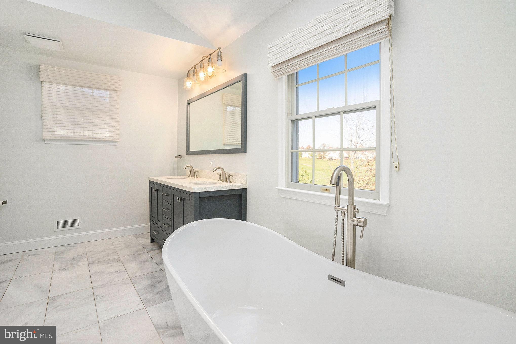 BLUE BELL CC - Residential