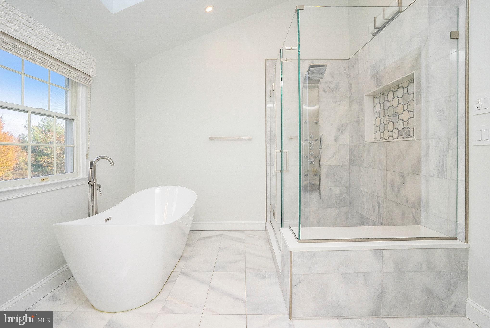 BLUE BELL CC - Residential