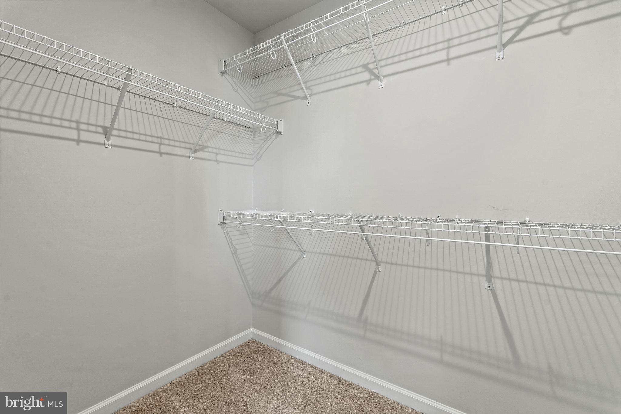 PRESIDENTS POINTE - Residential