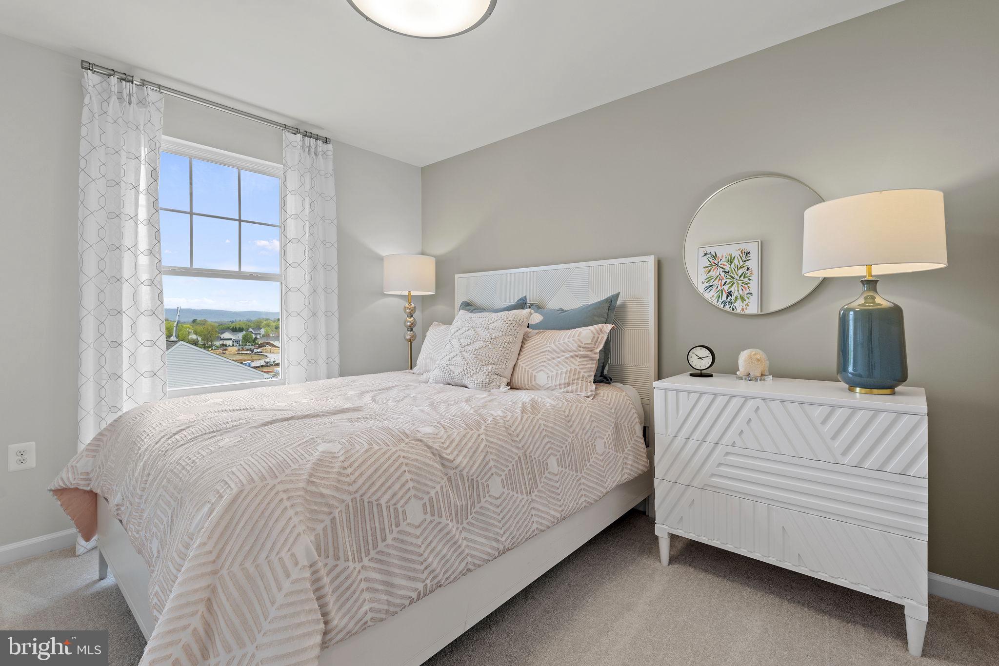 PRESIDENTS POINTE - Residential