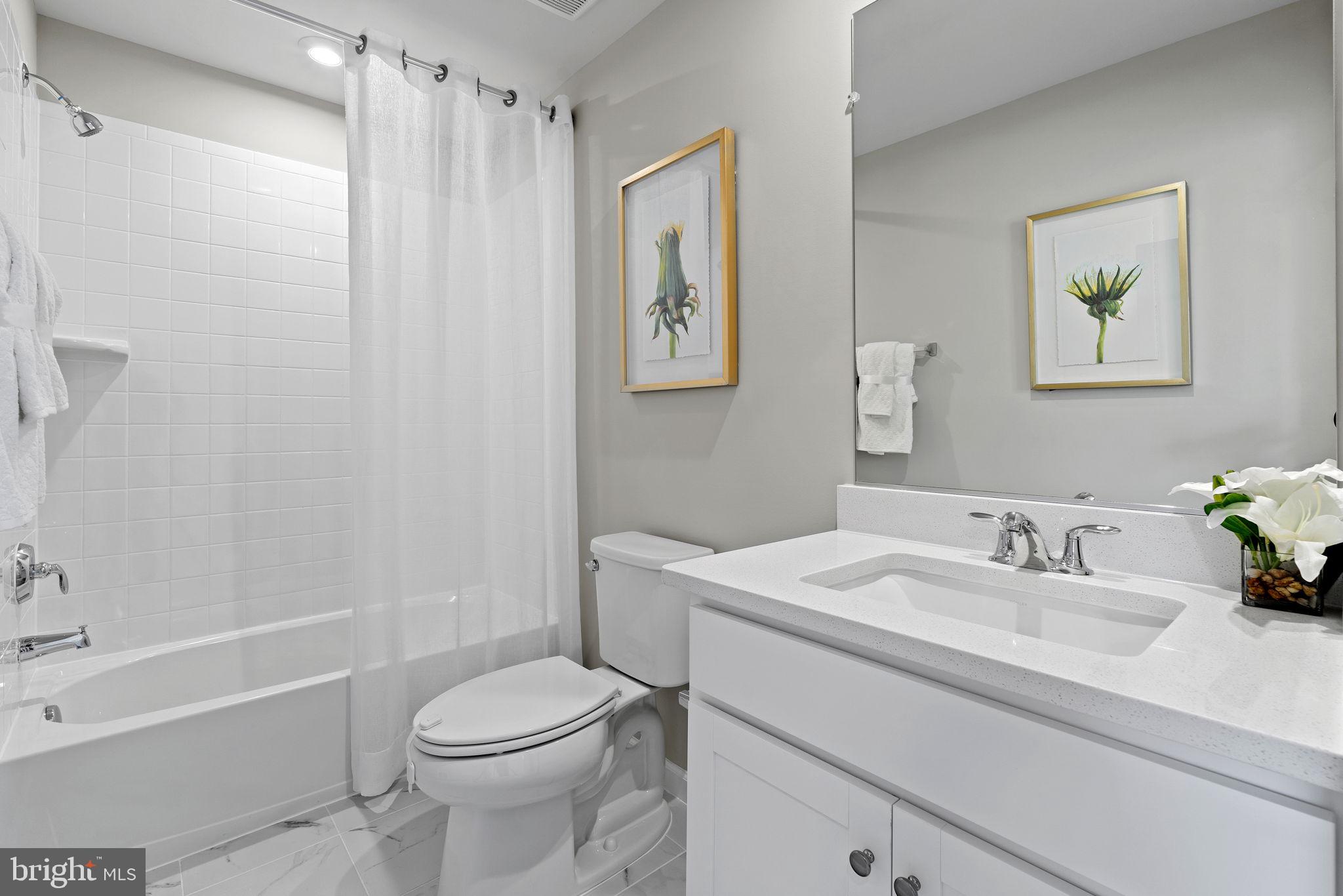 PRESIDENTS POINTE - Residential