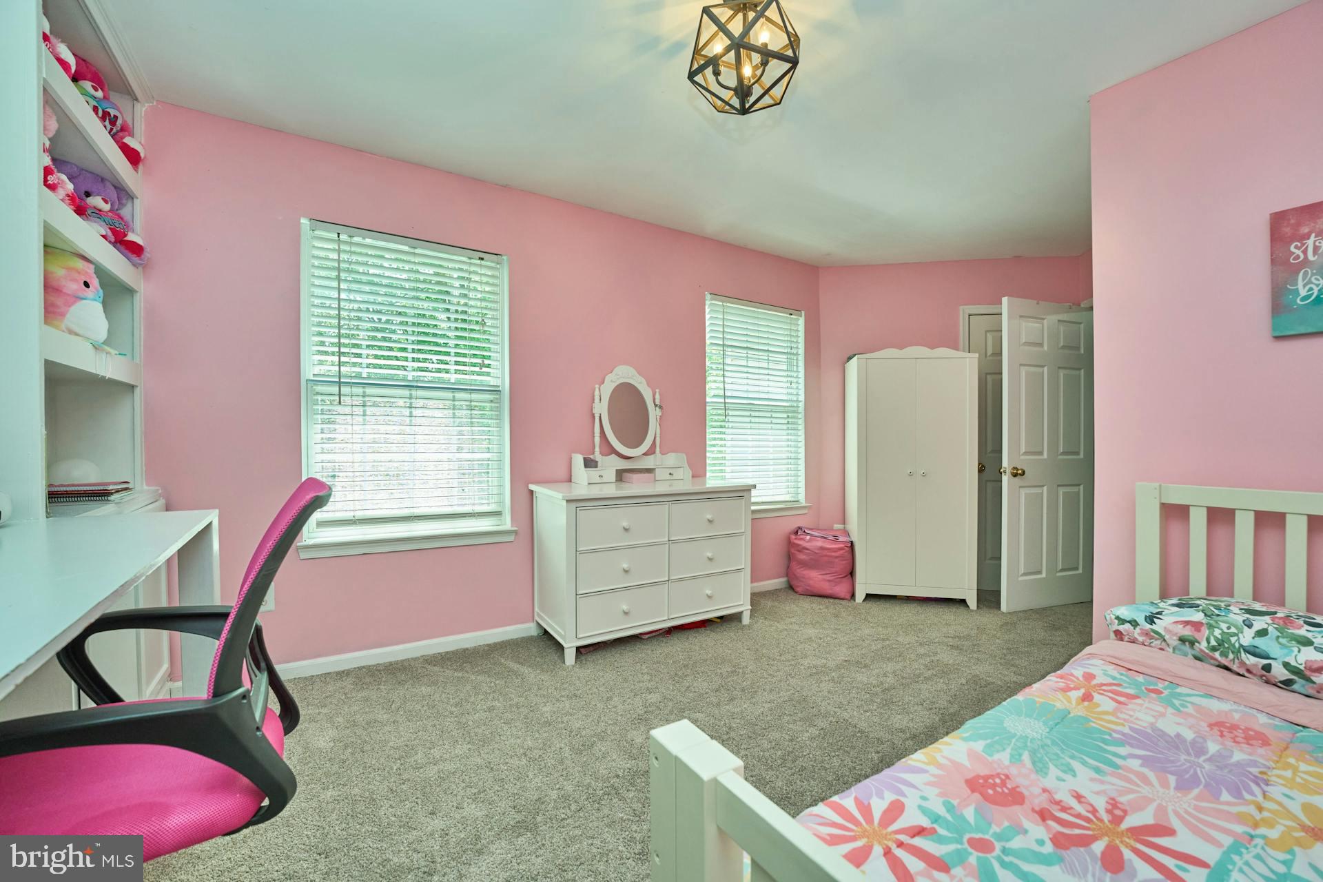 MAYFAIR - Residential