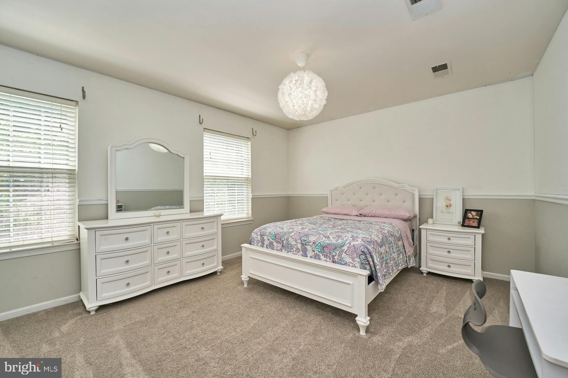 MAYFAIR - Residential