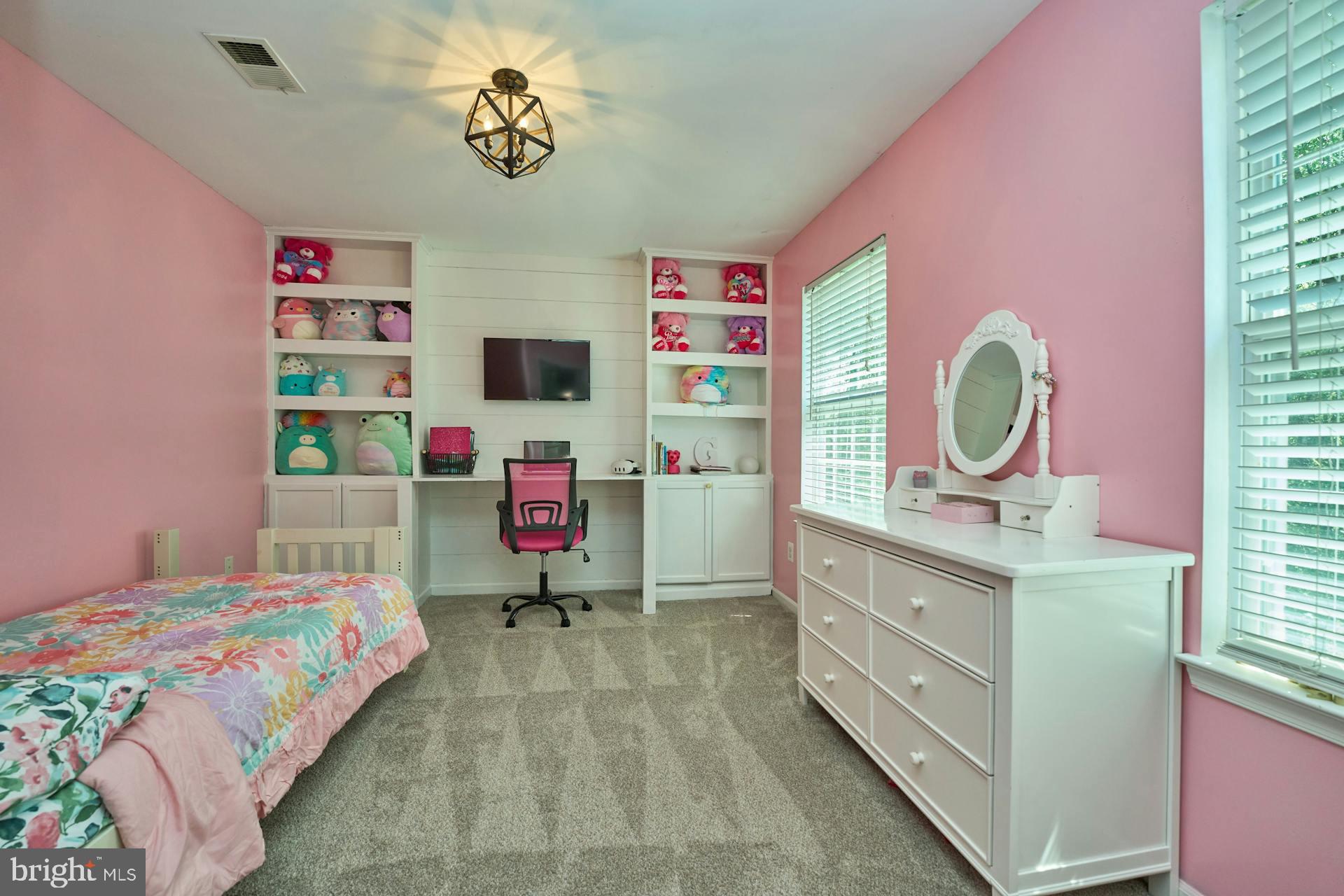 MAYFAIR - Residential