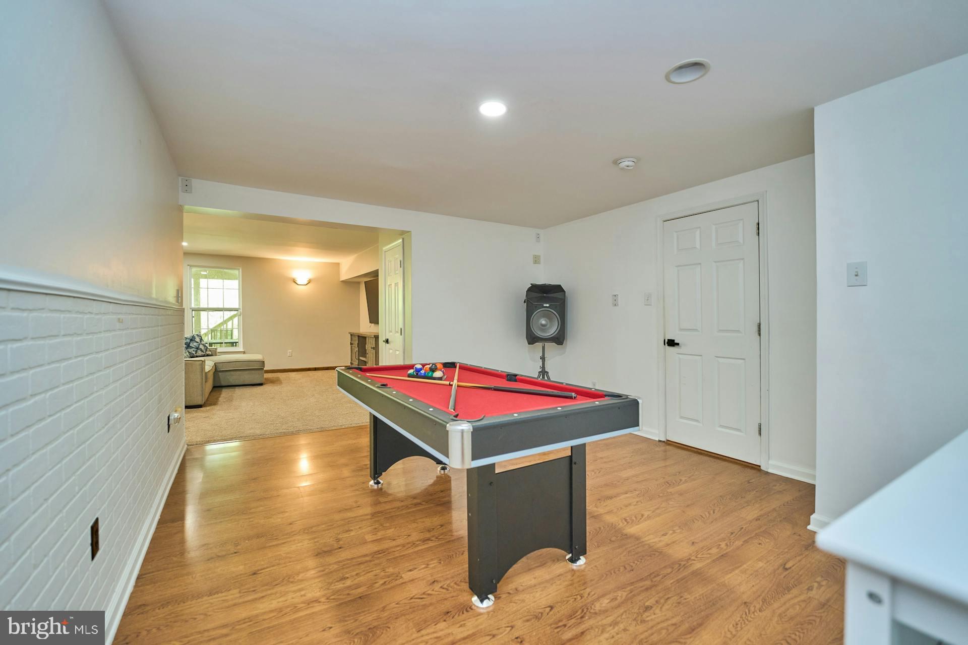 MAYFAIR - Residential