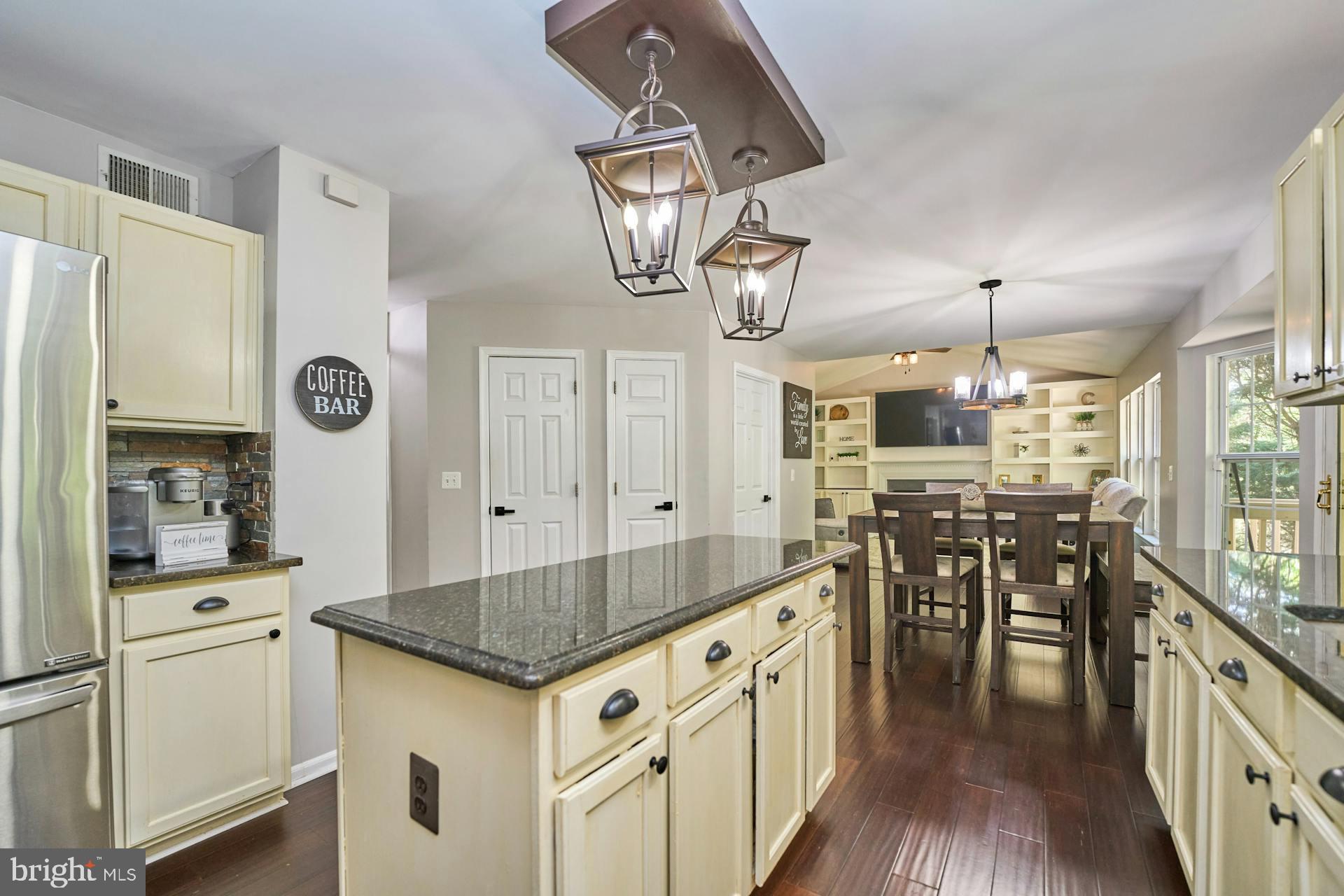 MAYFAIR - Residential