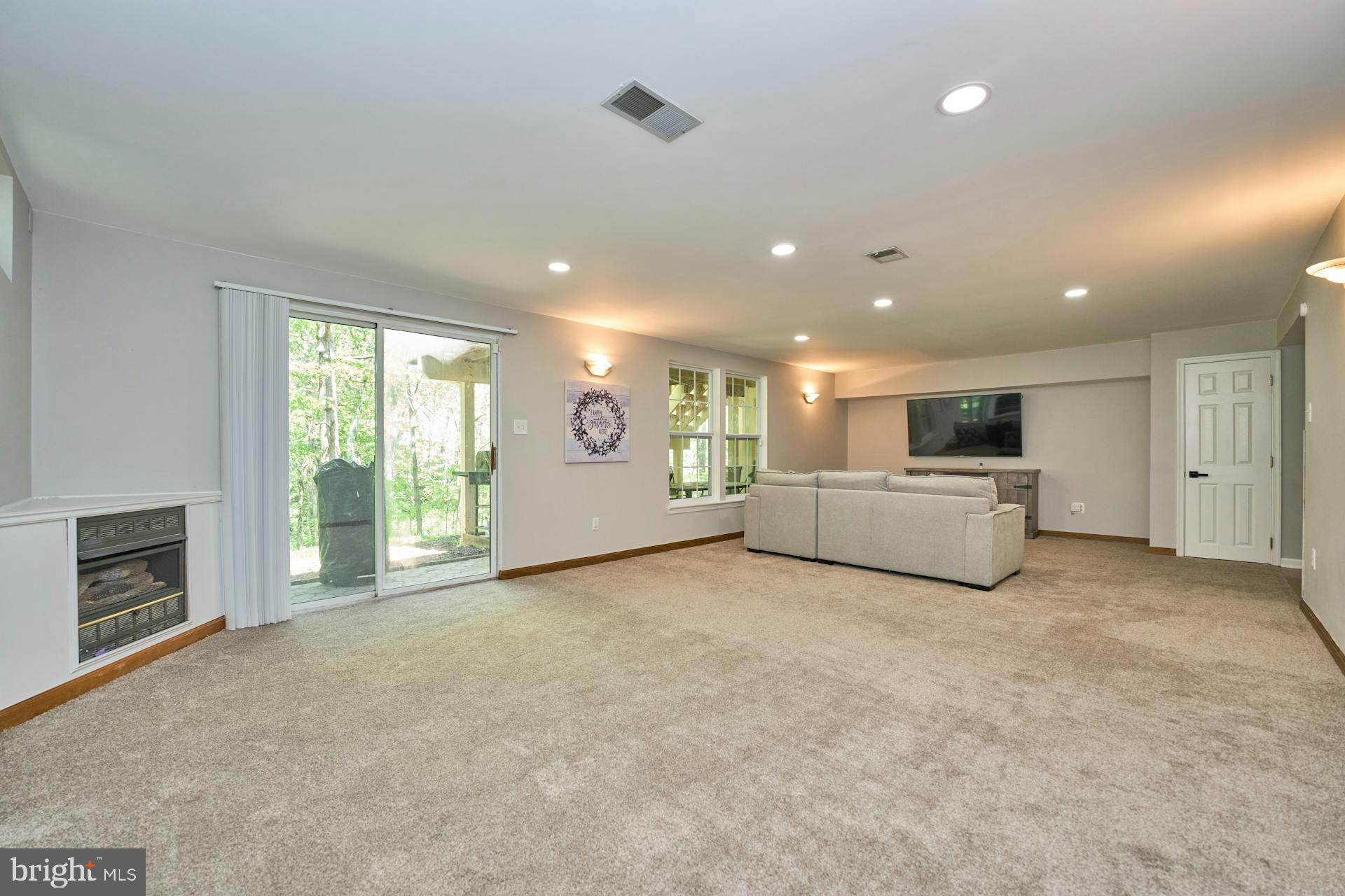 MAYFAIR - Residential