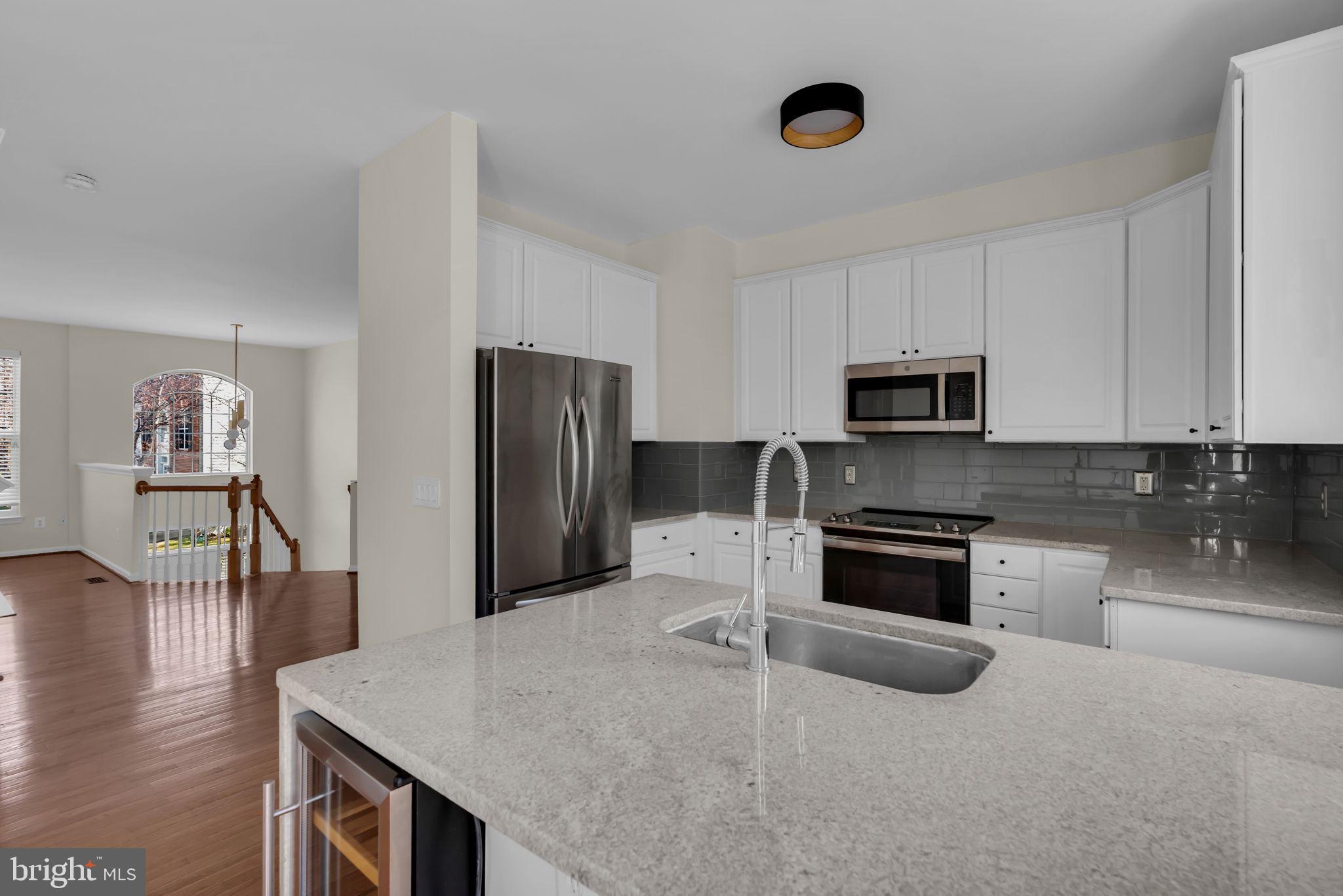 RIDGE TOP TERRACE - Residential