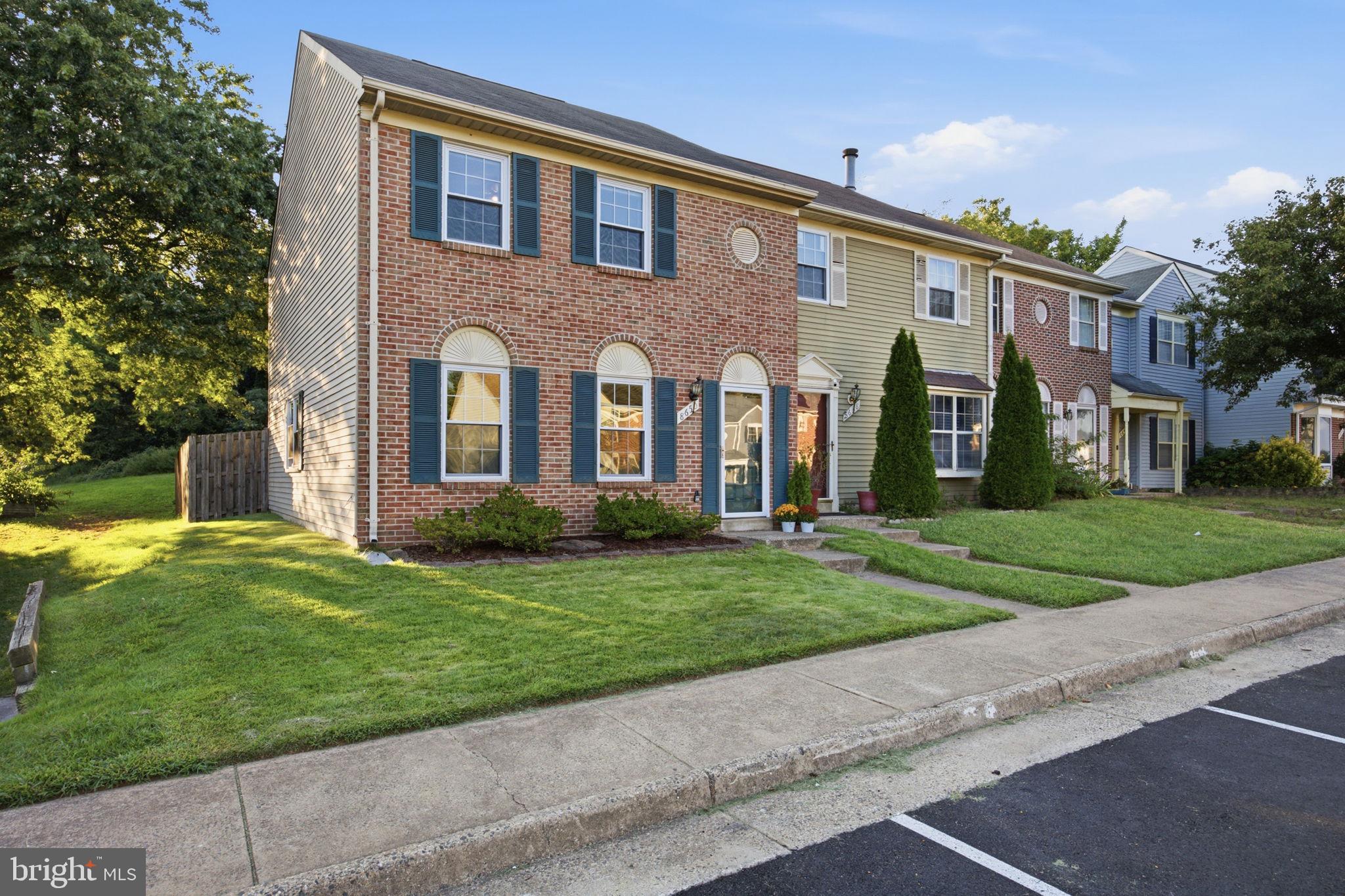 8650 POINT OF WOODS DRIVE